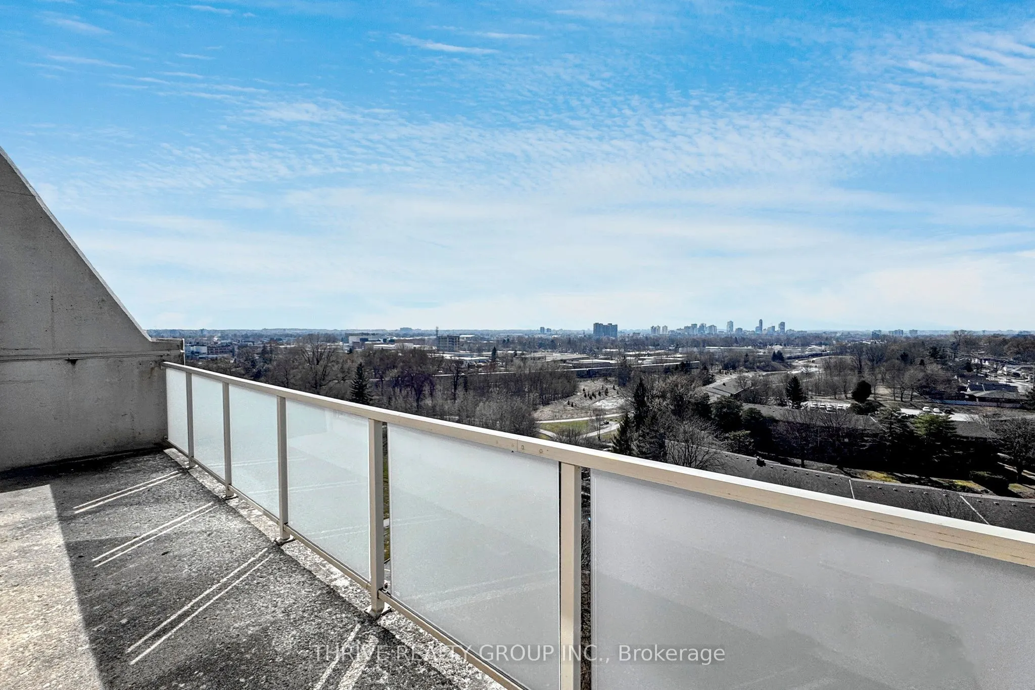 573 Mornington Avenue, #1111