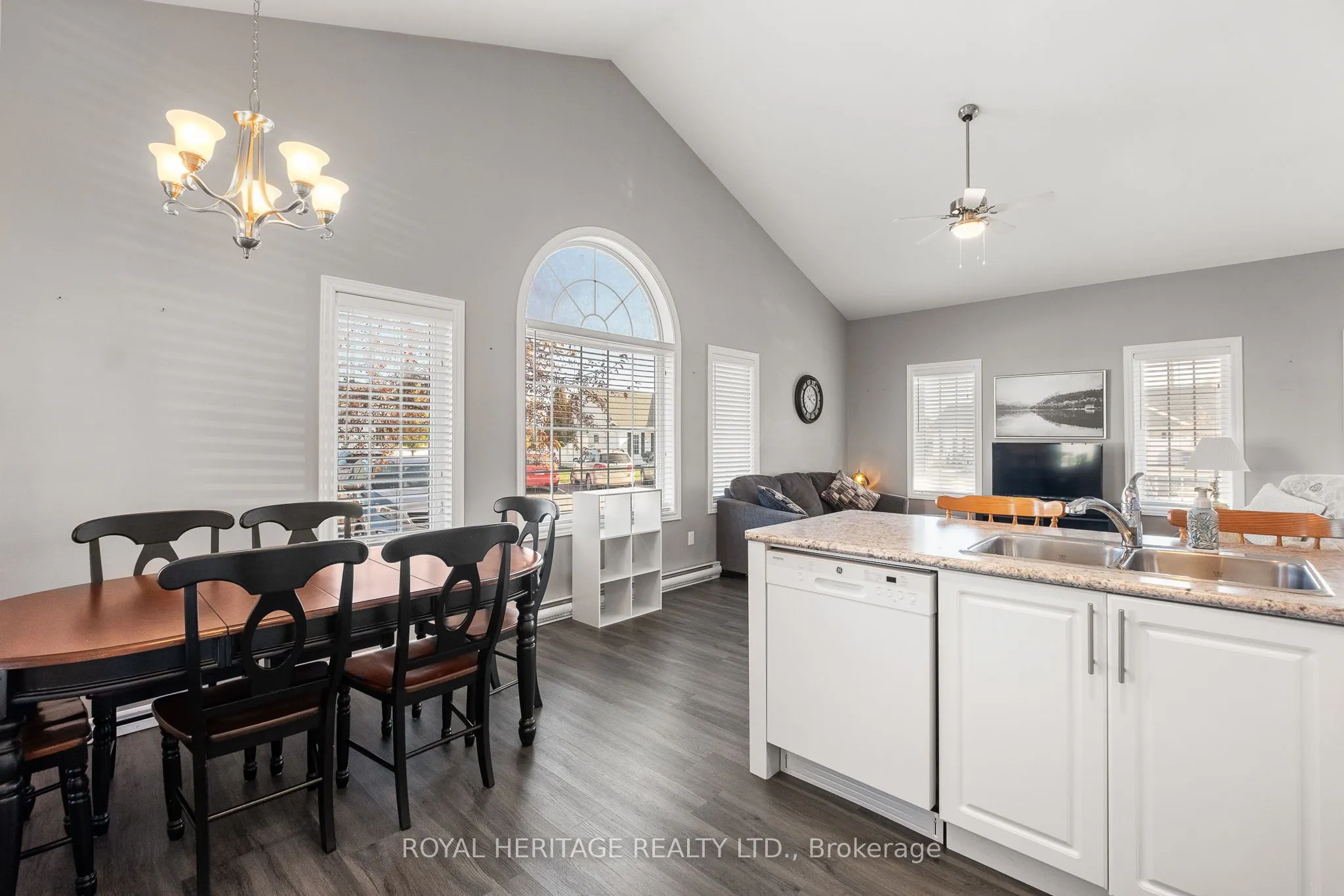 300 Croft Street, #2001