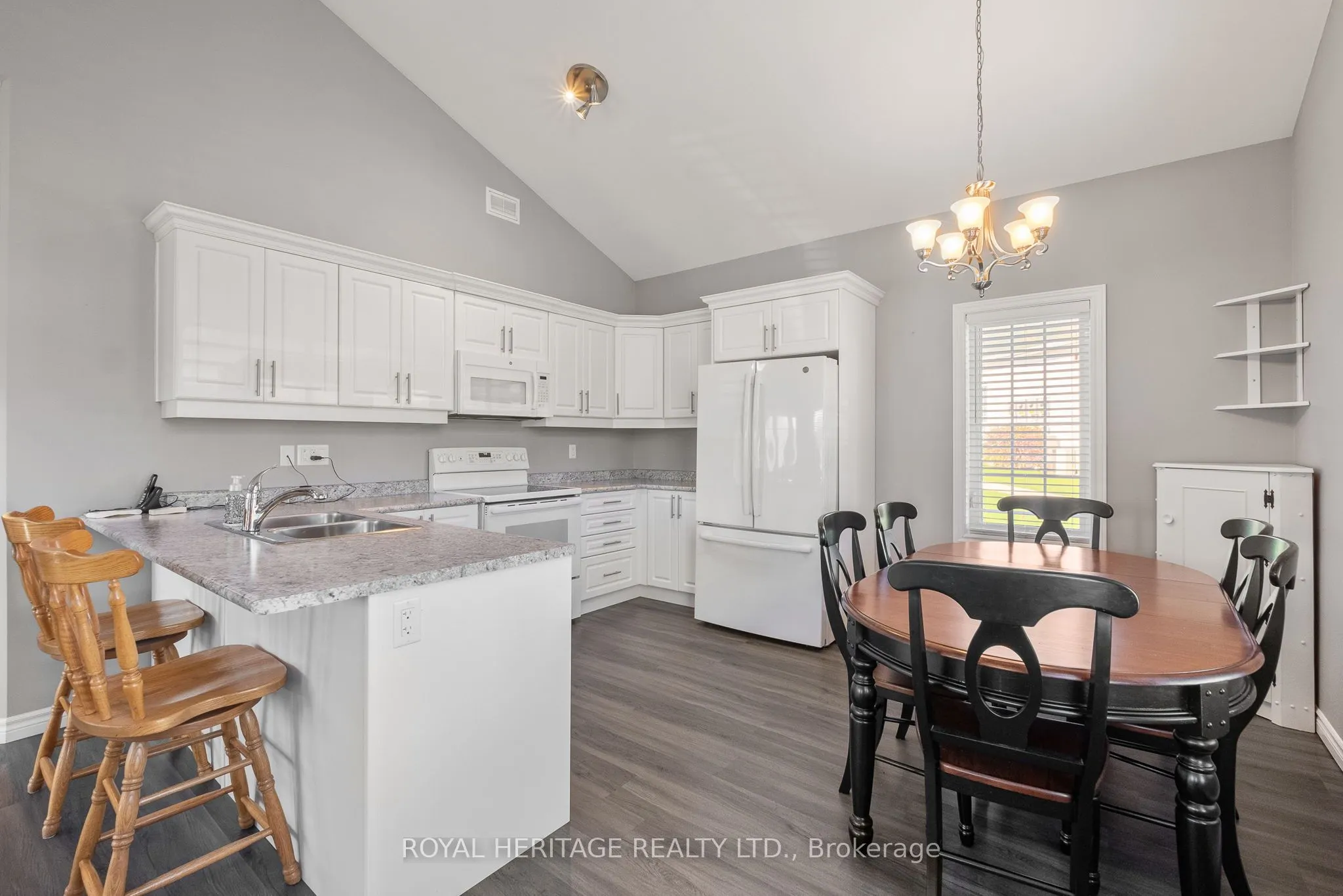 300 Croft Street, #2001