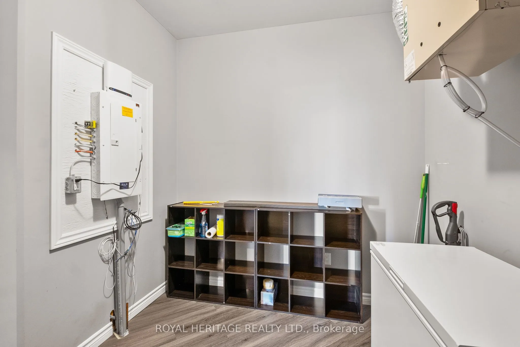 300 Croft Street, #2001