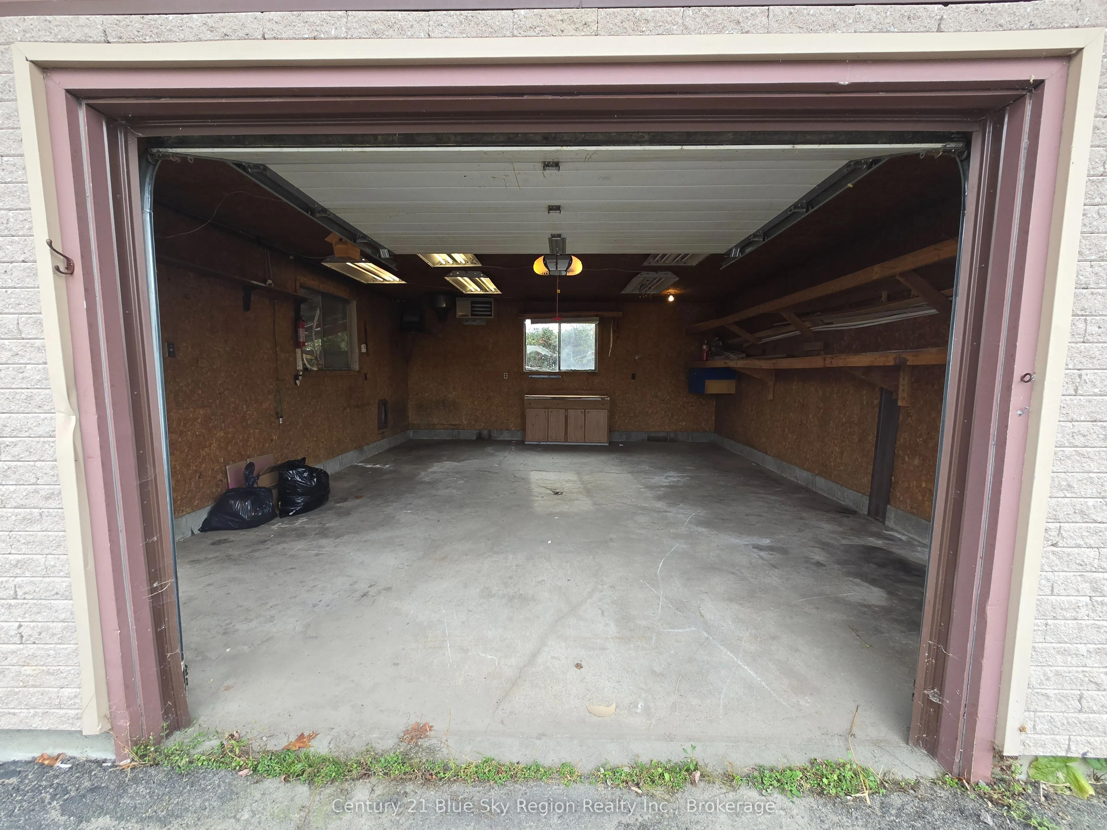 66 Principale Street W