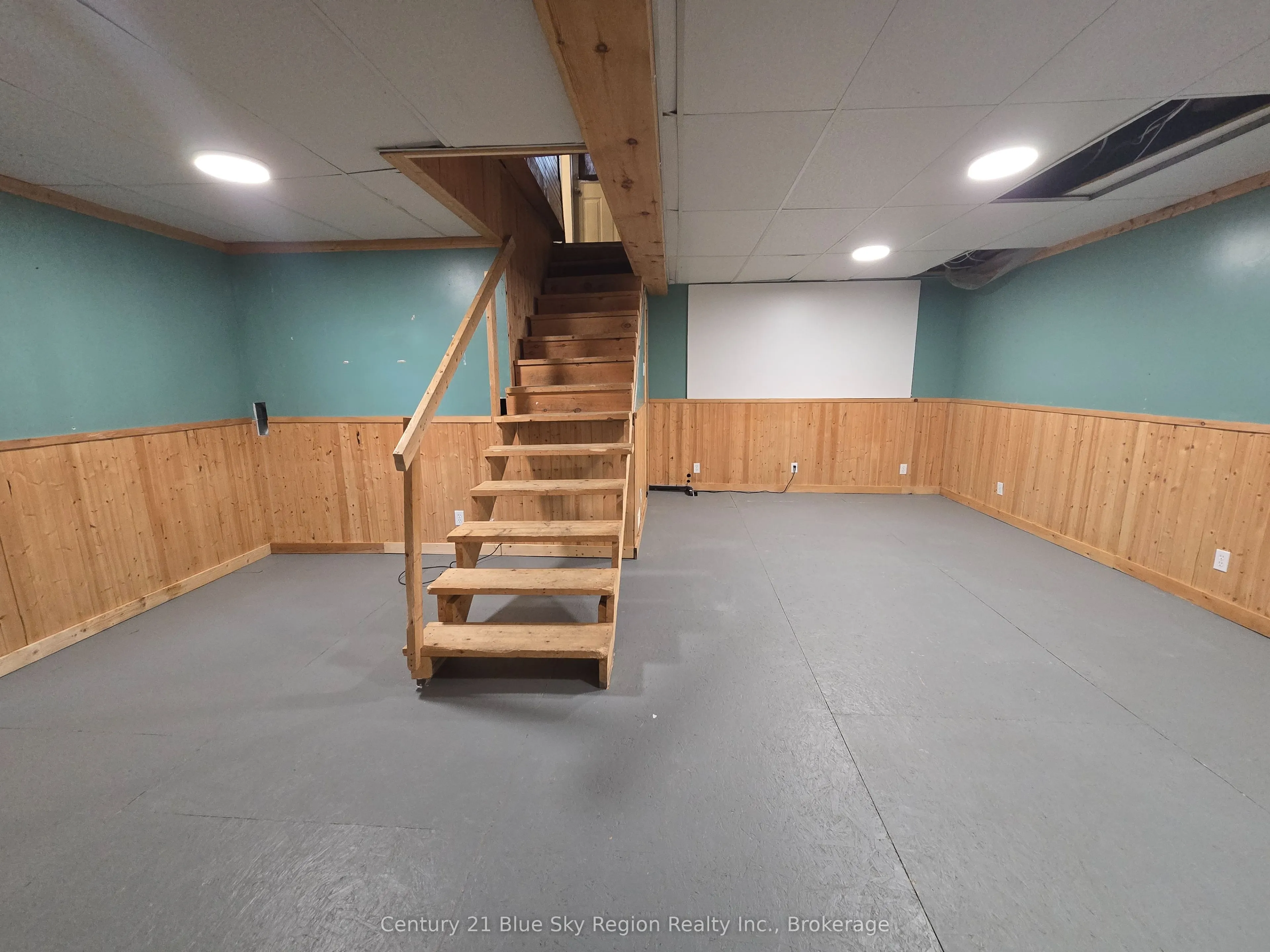 66 Principale Street W