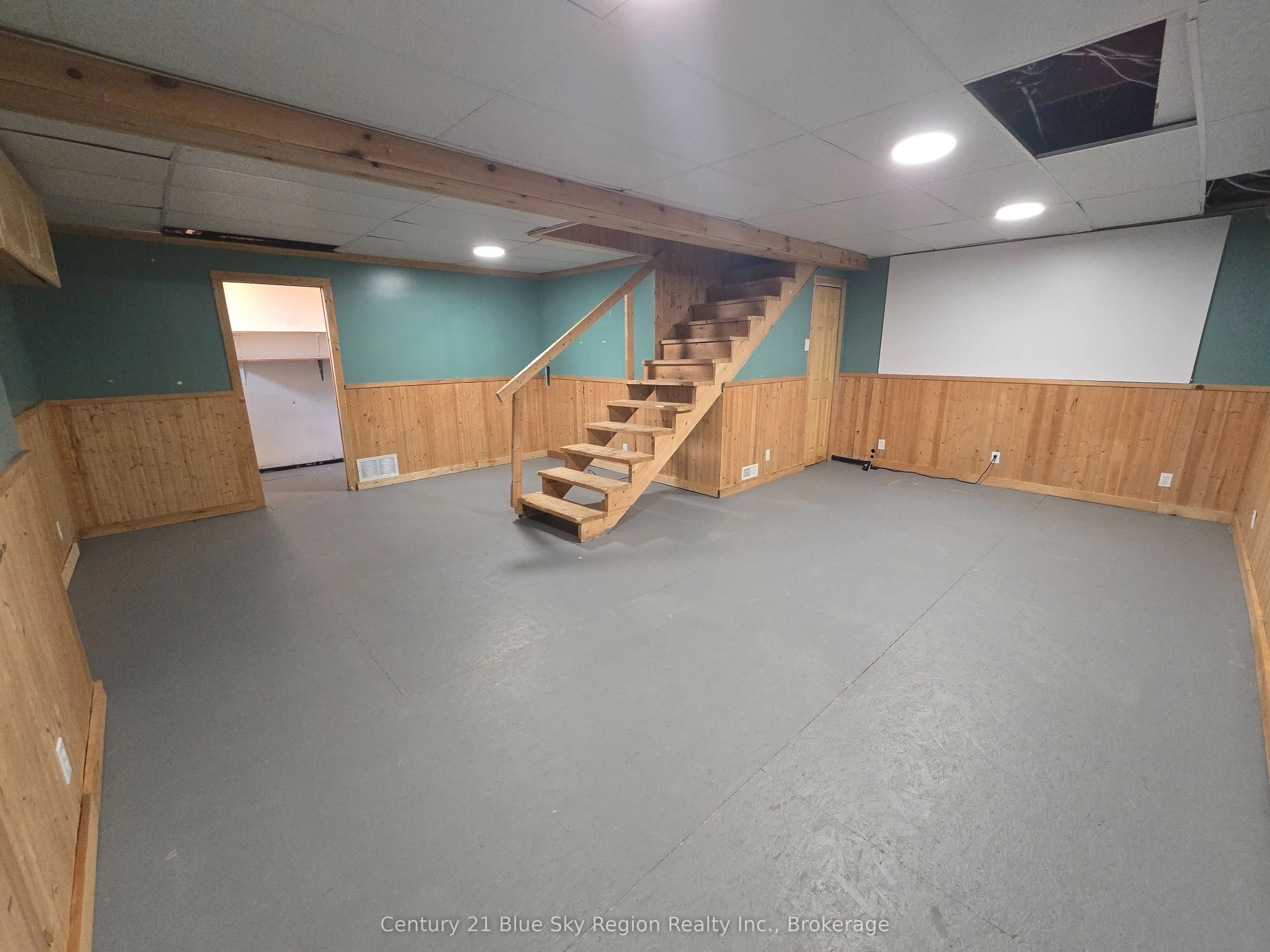 66 Principale Street W