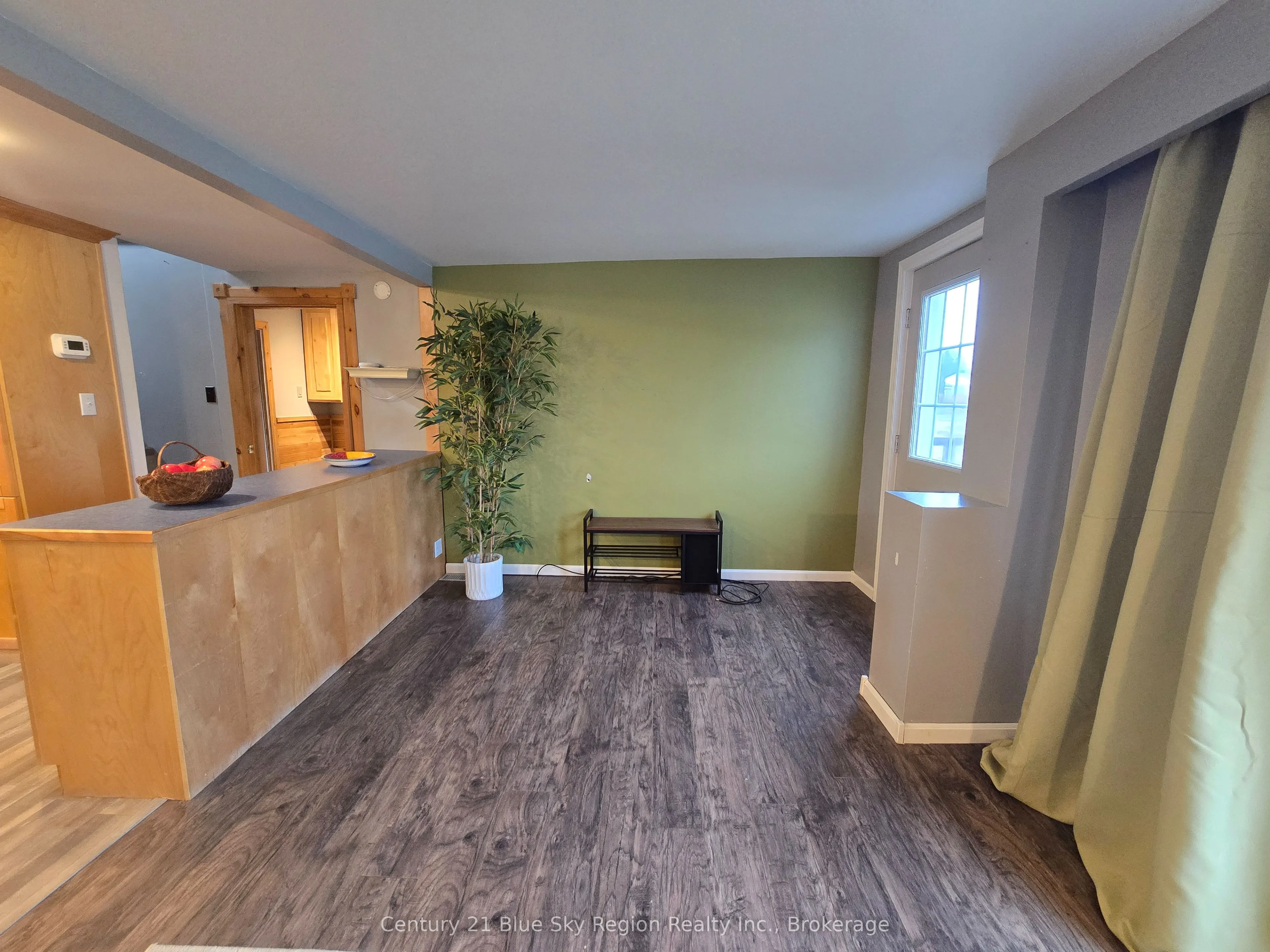 66 Principale Street W