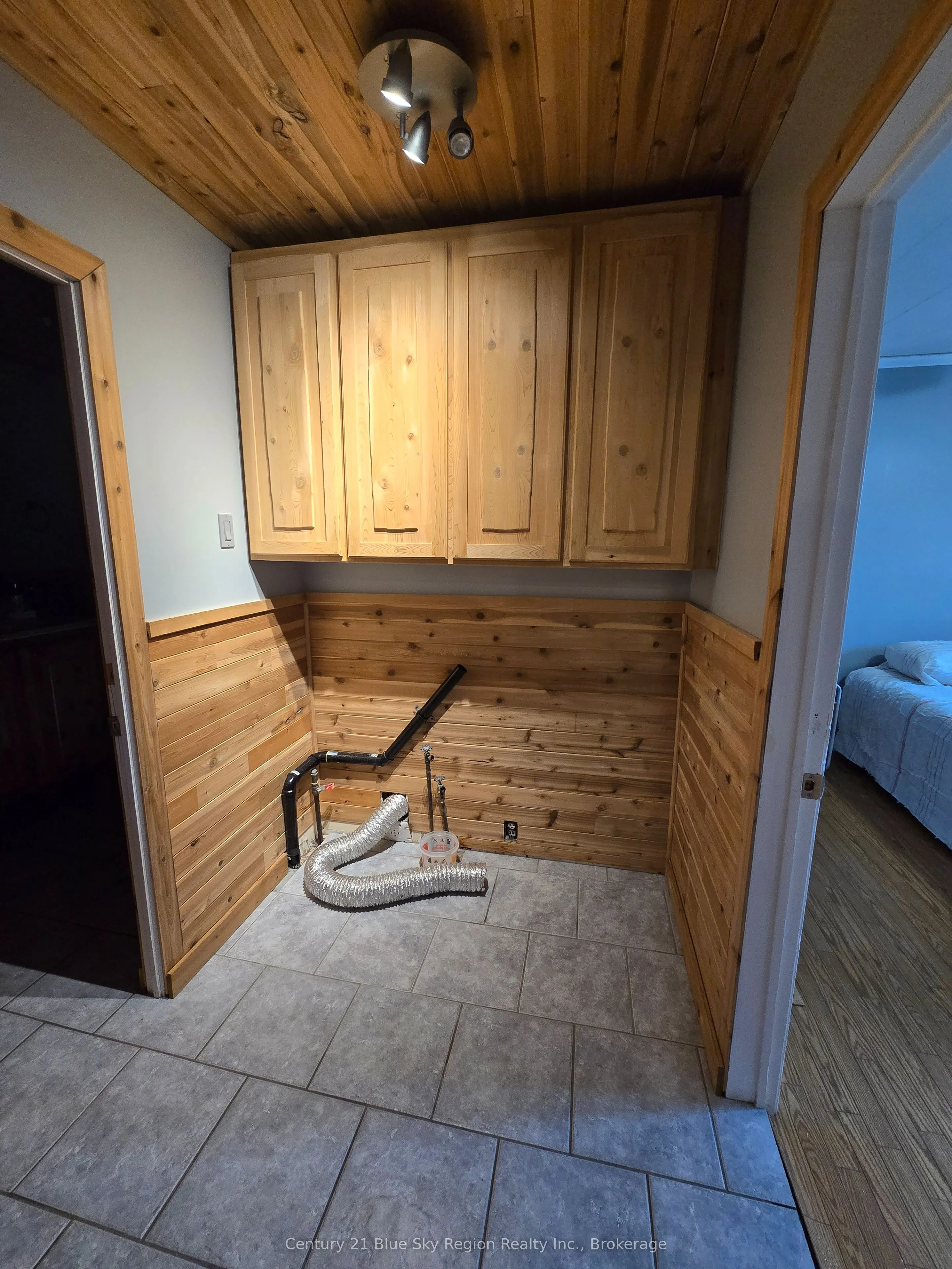 66 Principale Street W