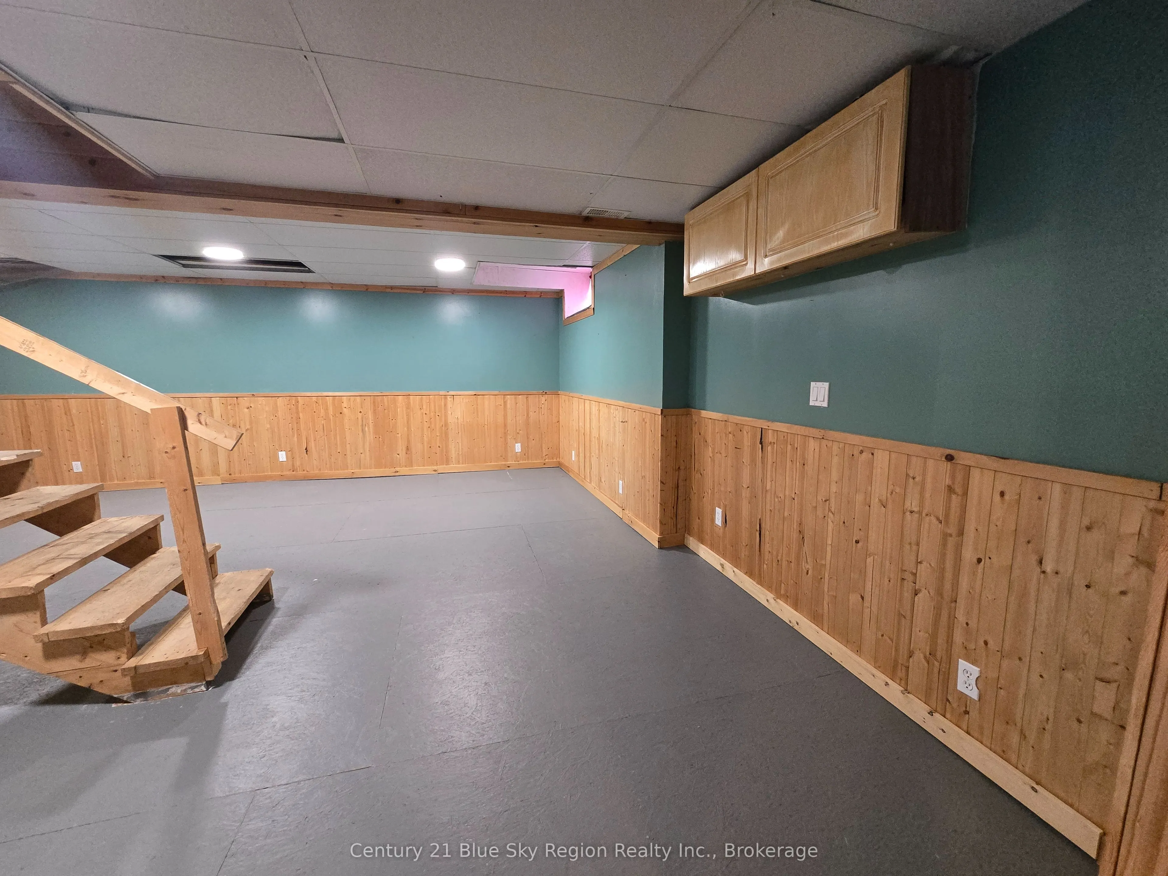 66 Principale Street W