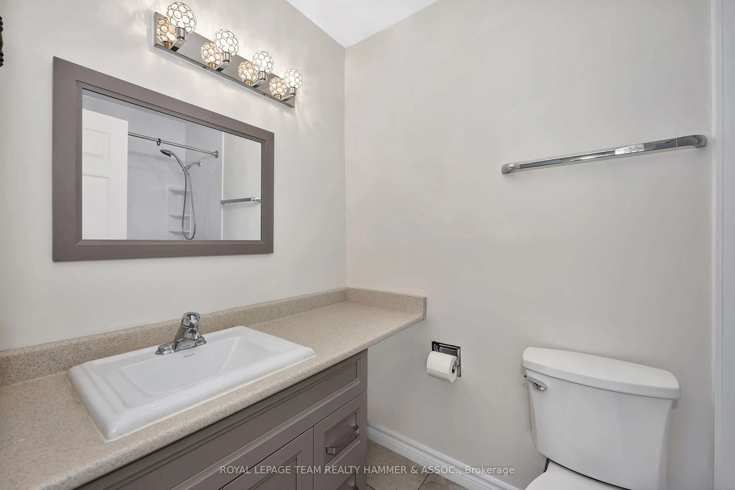 8 Chisholm Court, #4