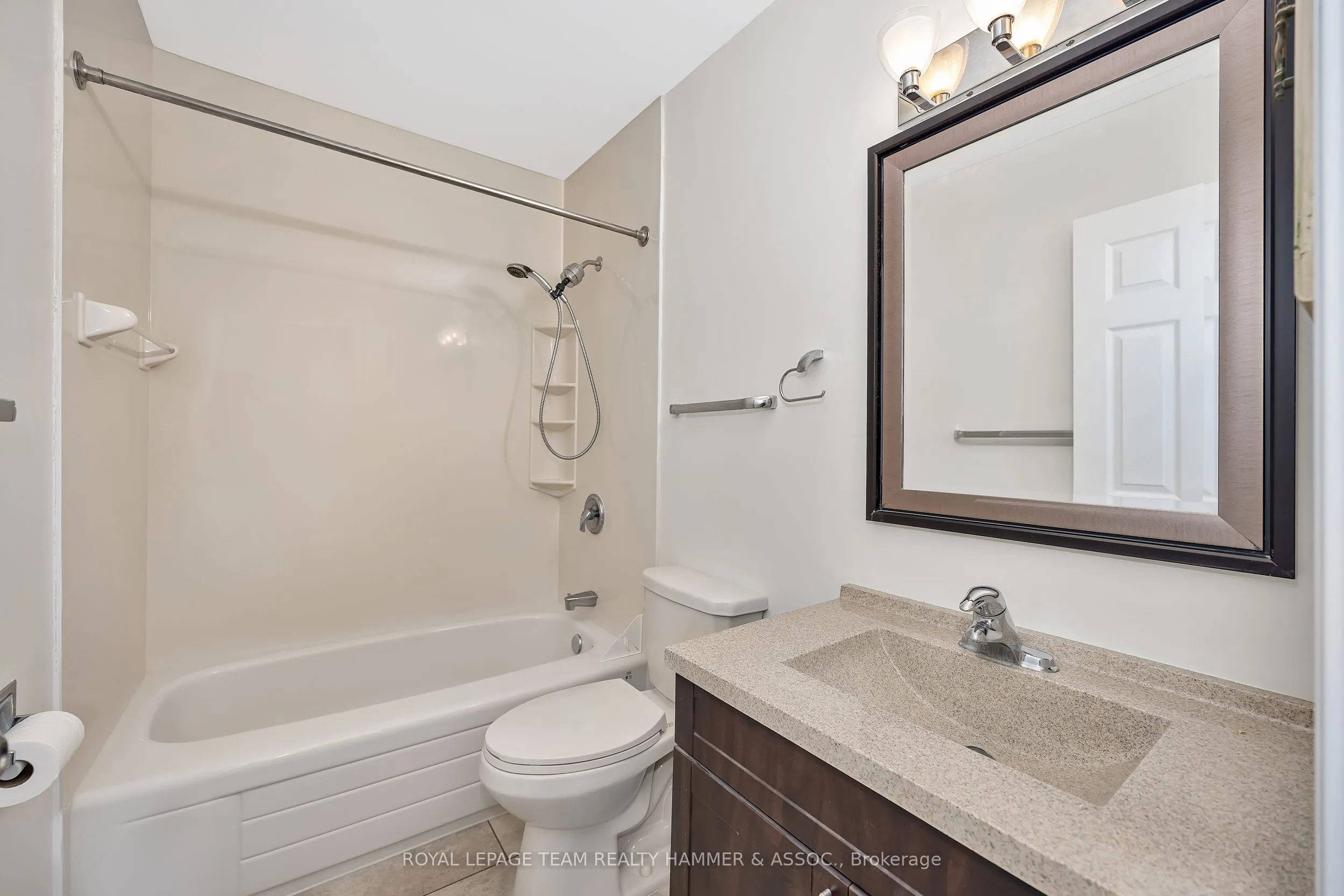 8 Chisholm Court, #4