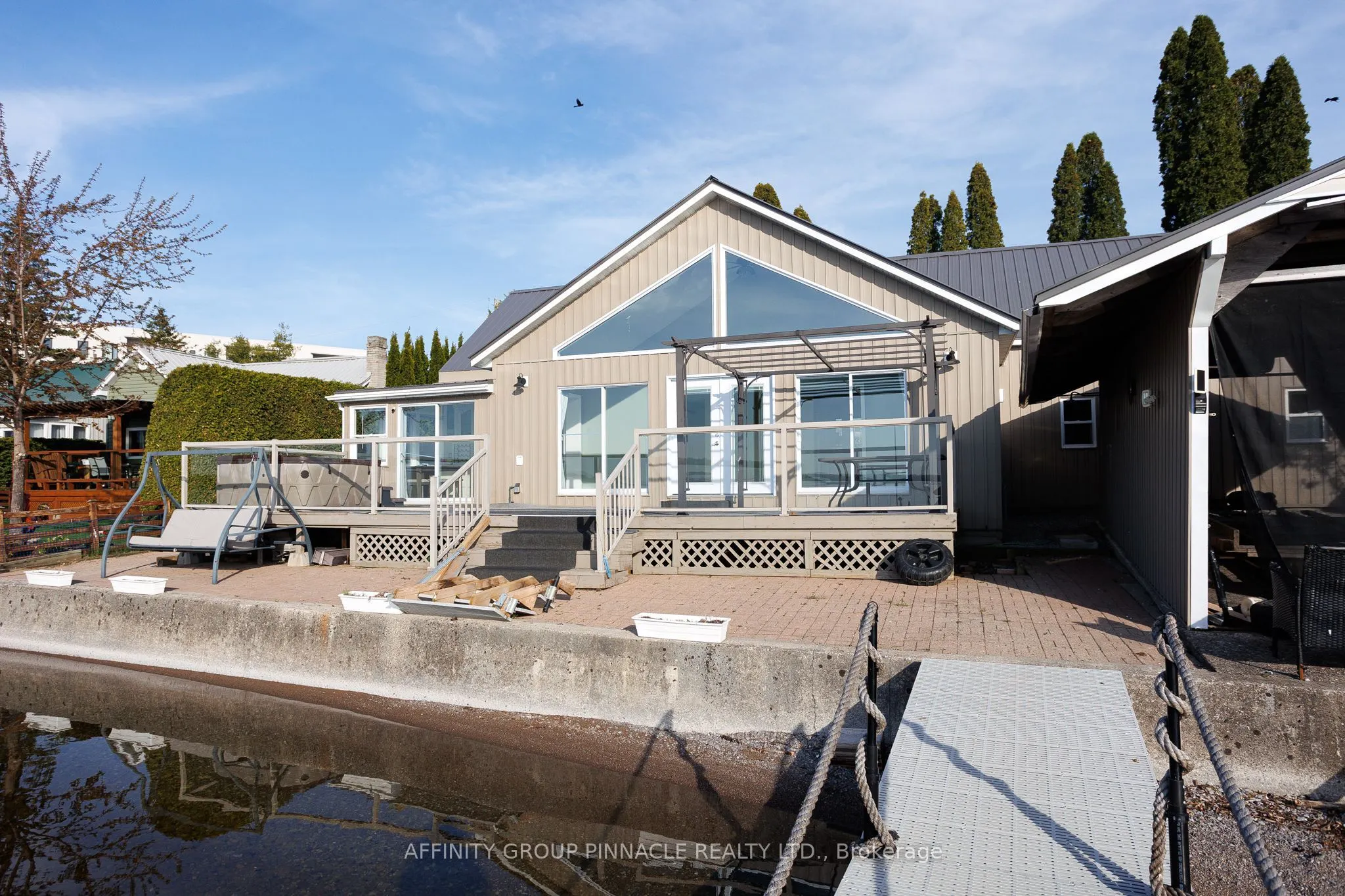 14 Oriole Road