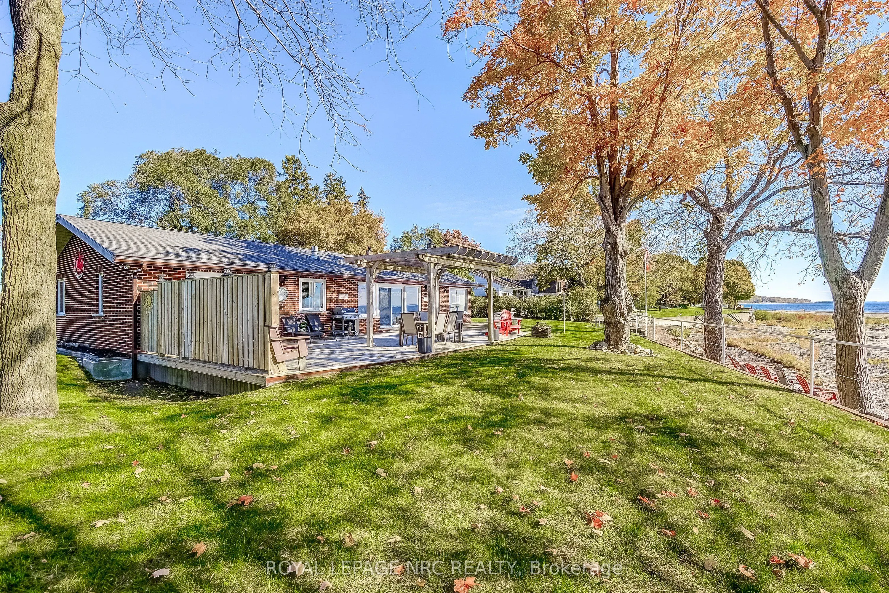 10781 Lakeshore Road W