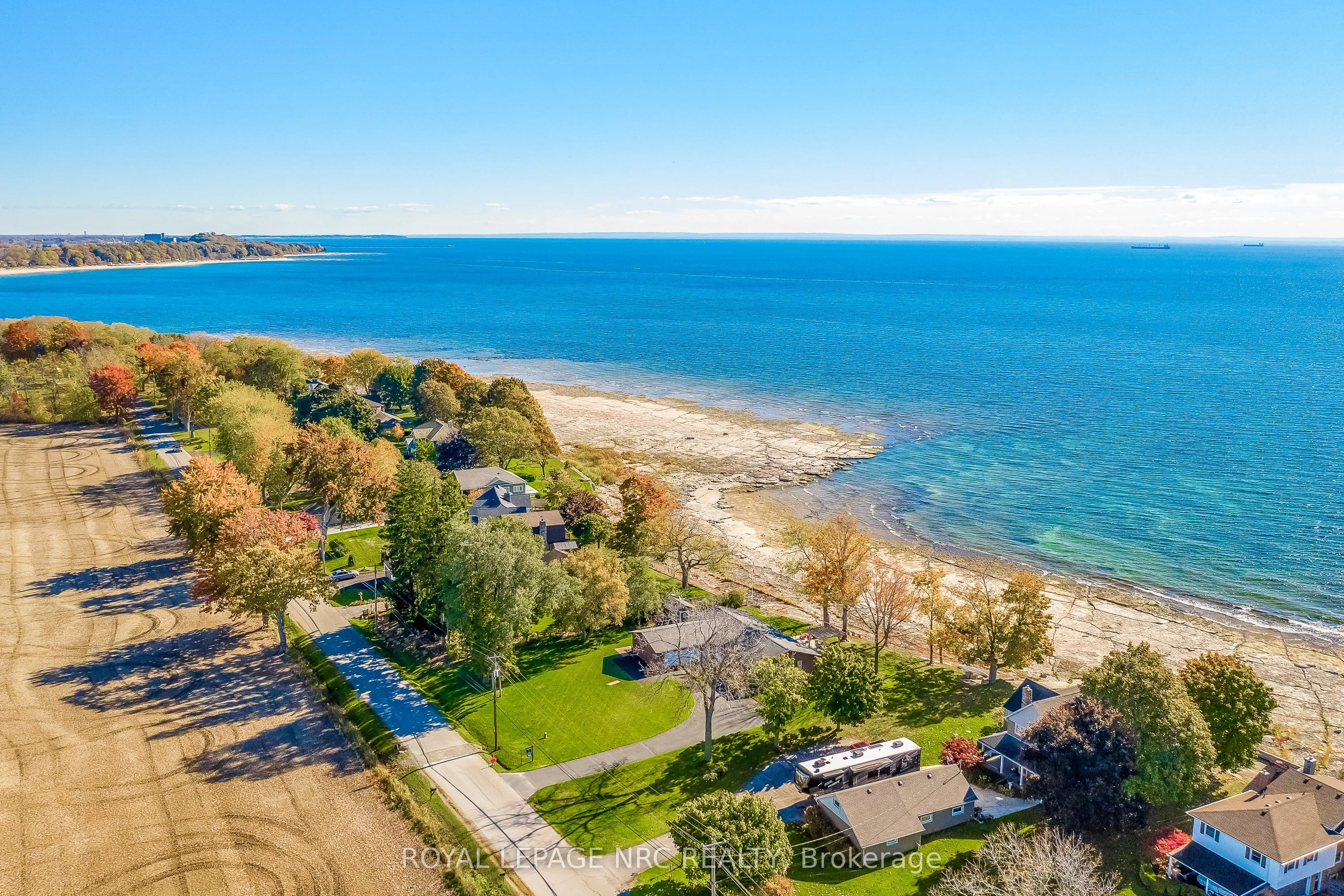 10781 Lakeshore Road W