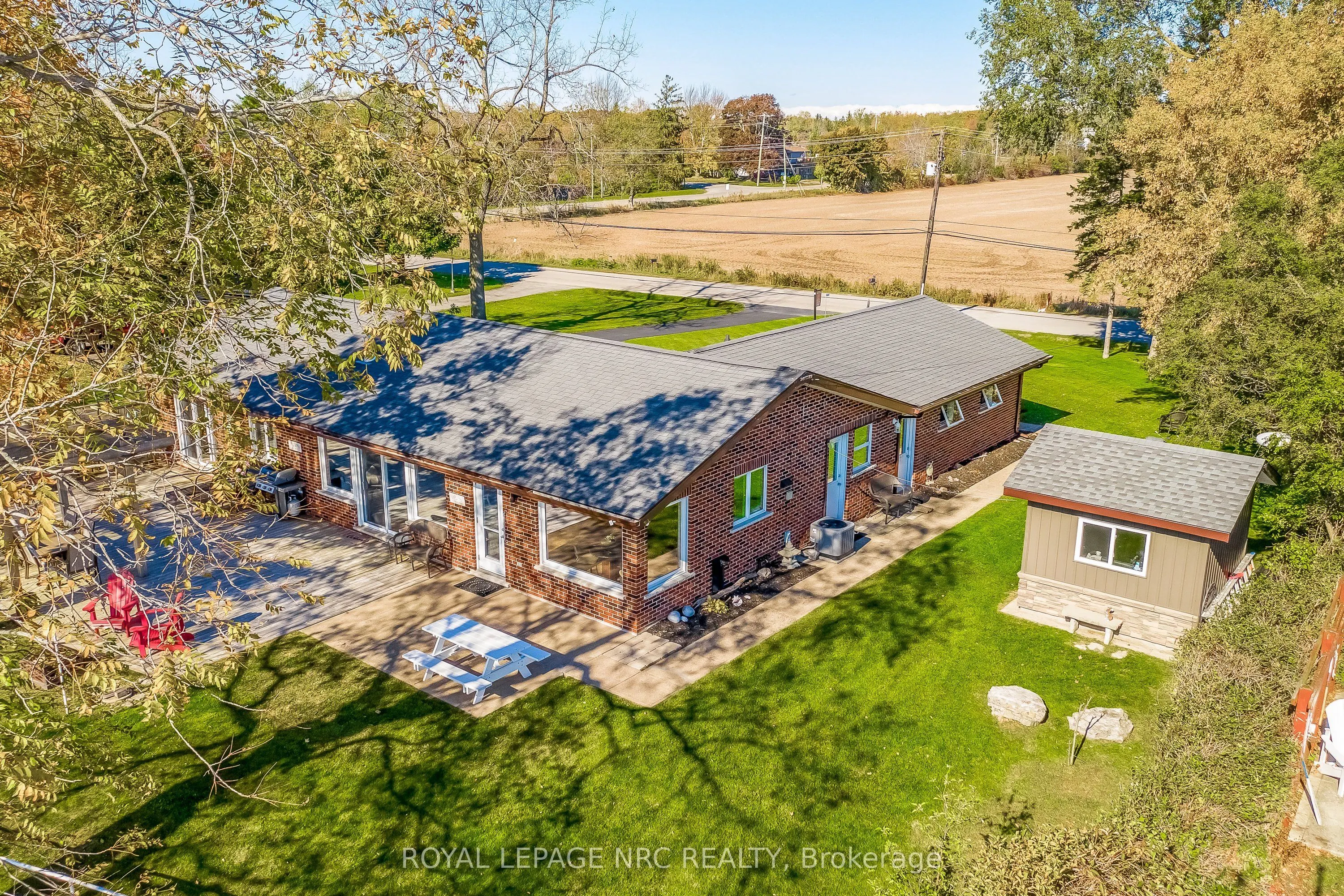 10781 Lakeshore Road W