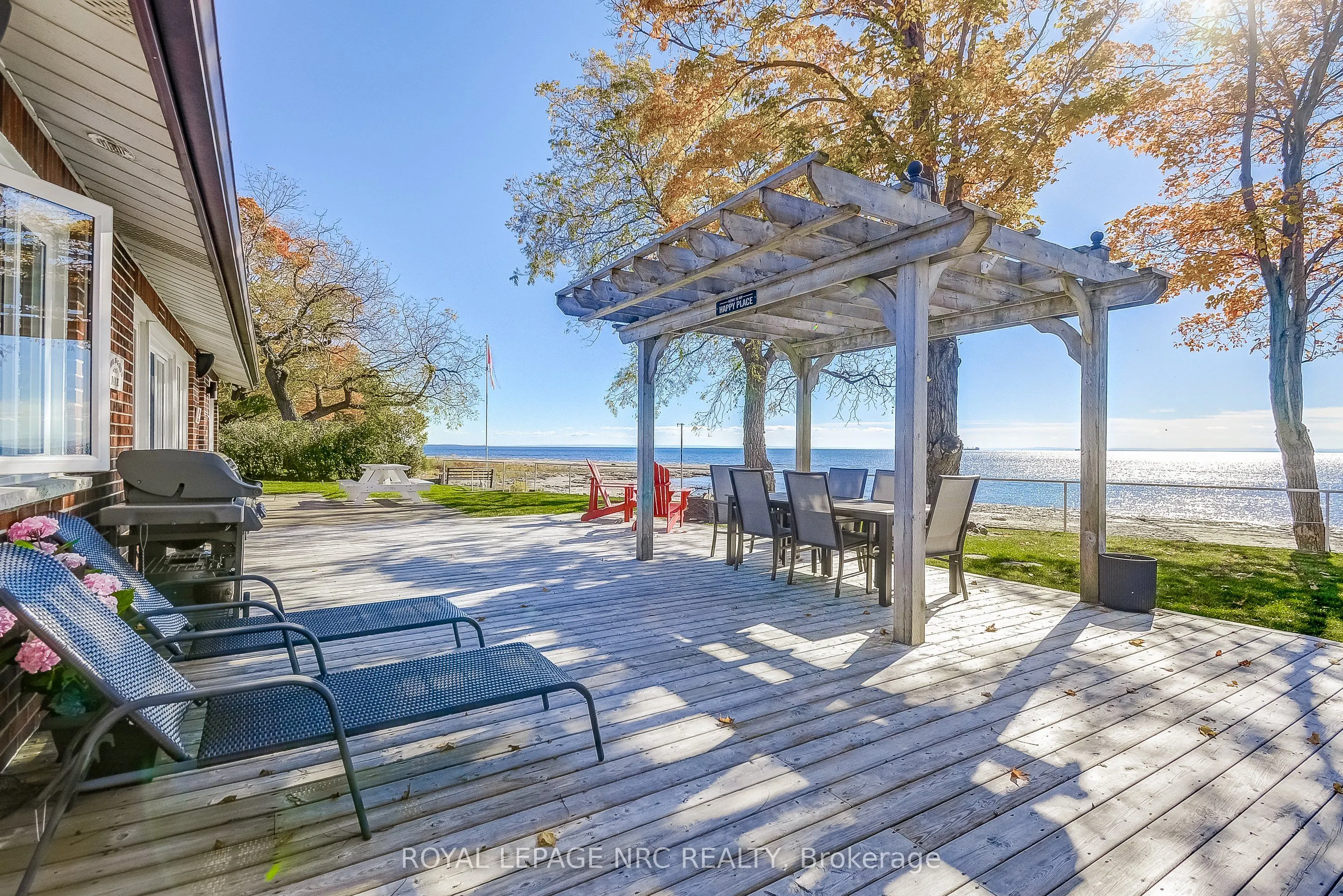 10781 Lakeshore Road W