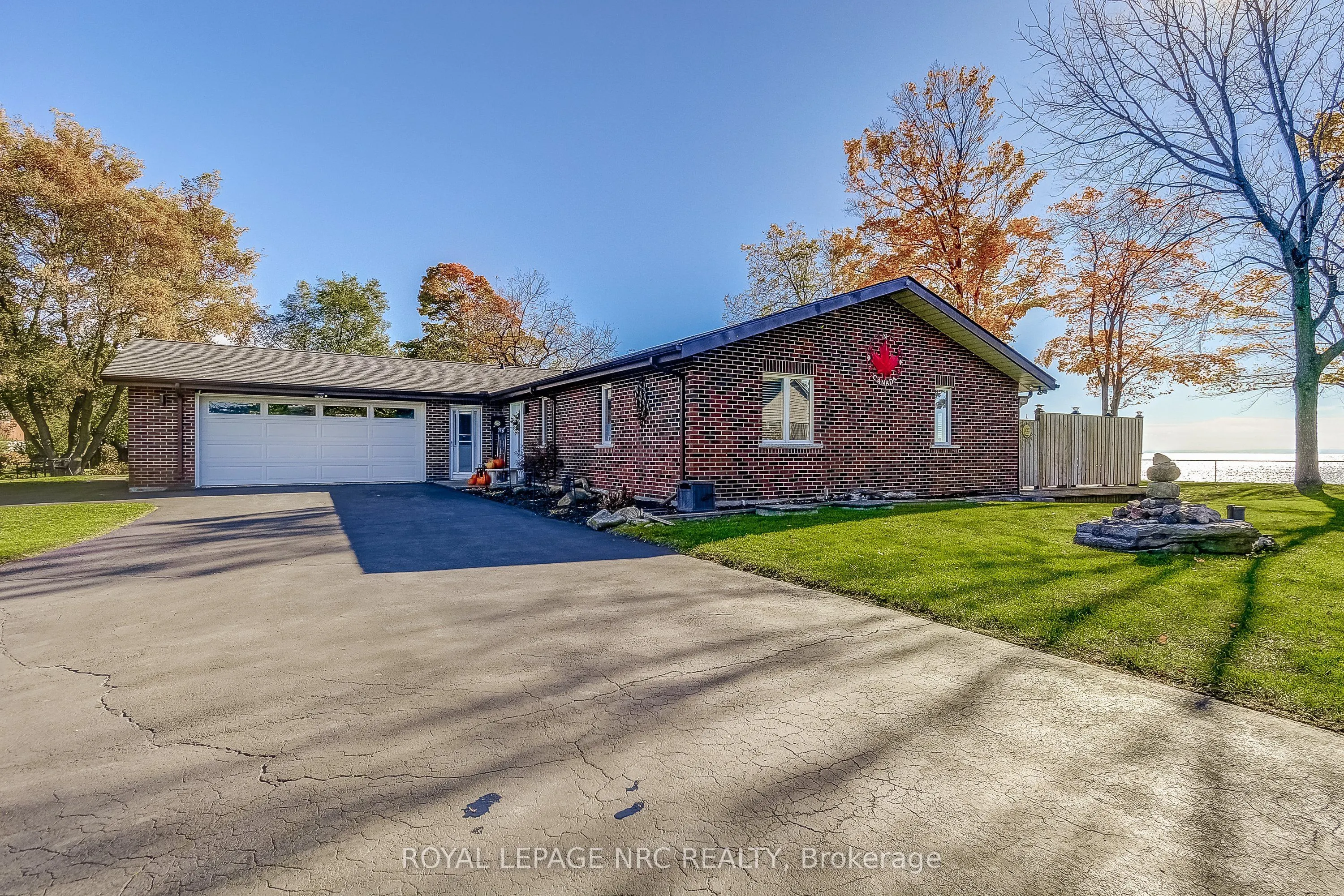 10781 Lakeshore Road W