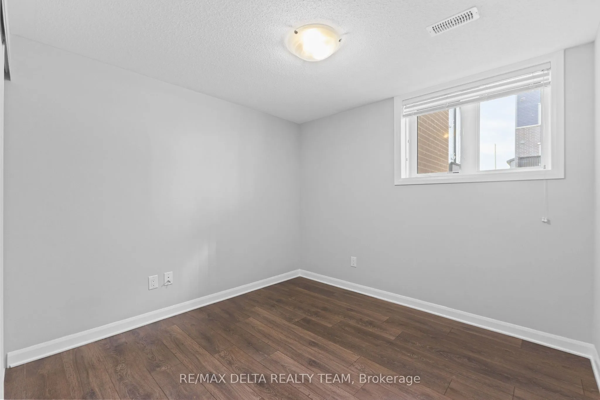 706 AMBERWING Private, #A