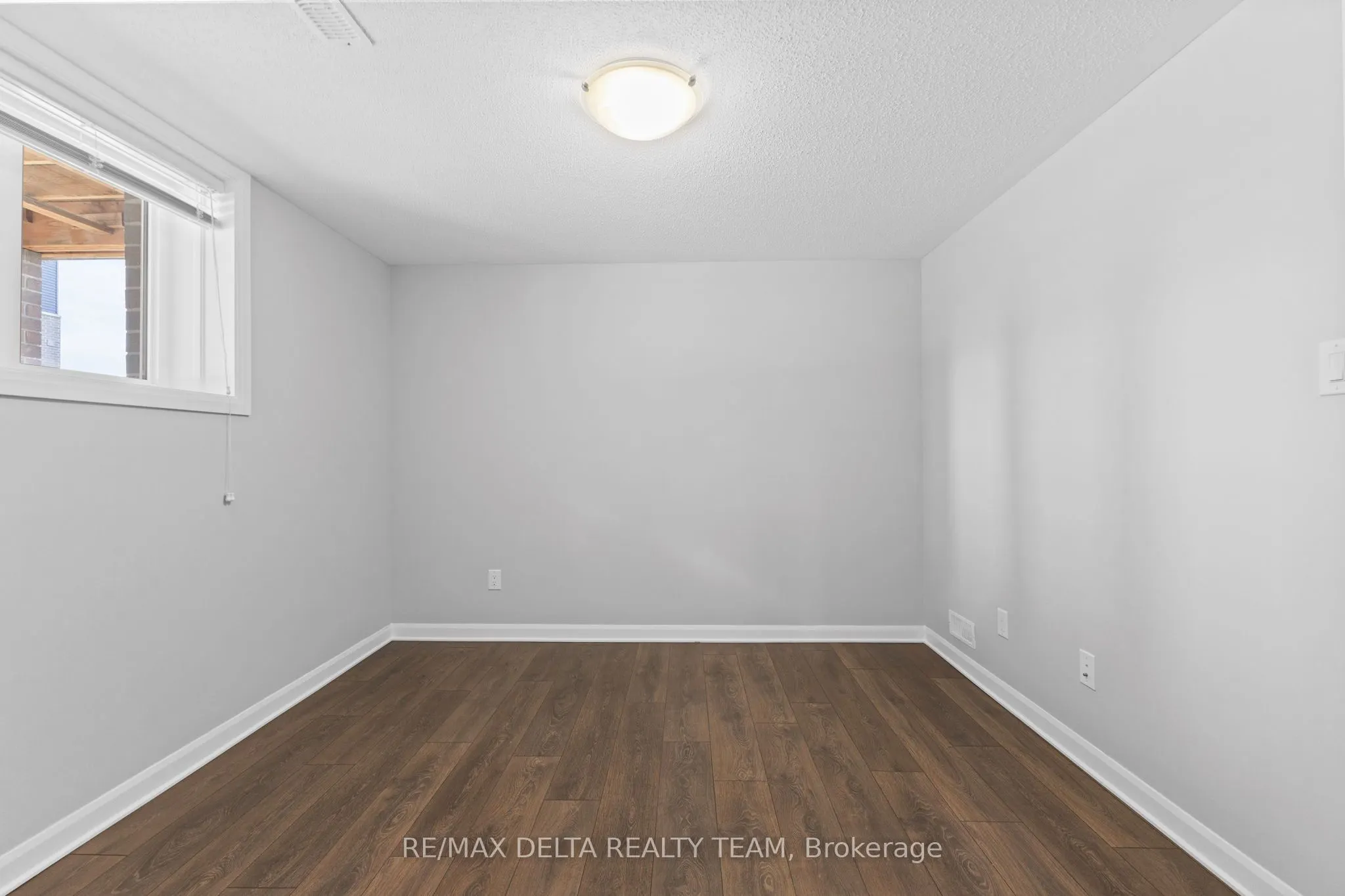 706 AMBERWING Private, #A