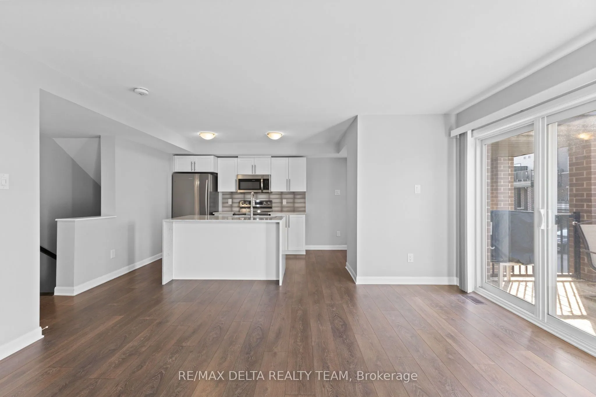 706 AMBERWING Private, #A