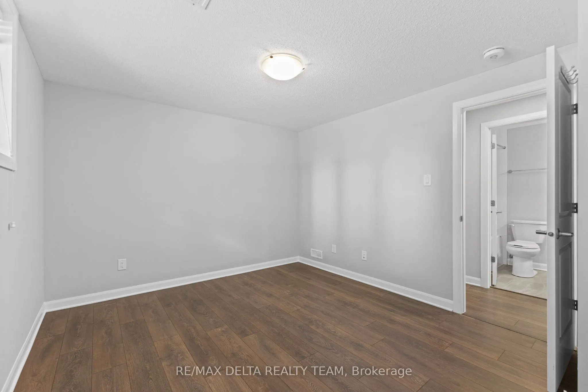 706 AMBERWING Private, #A