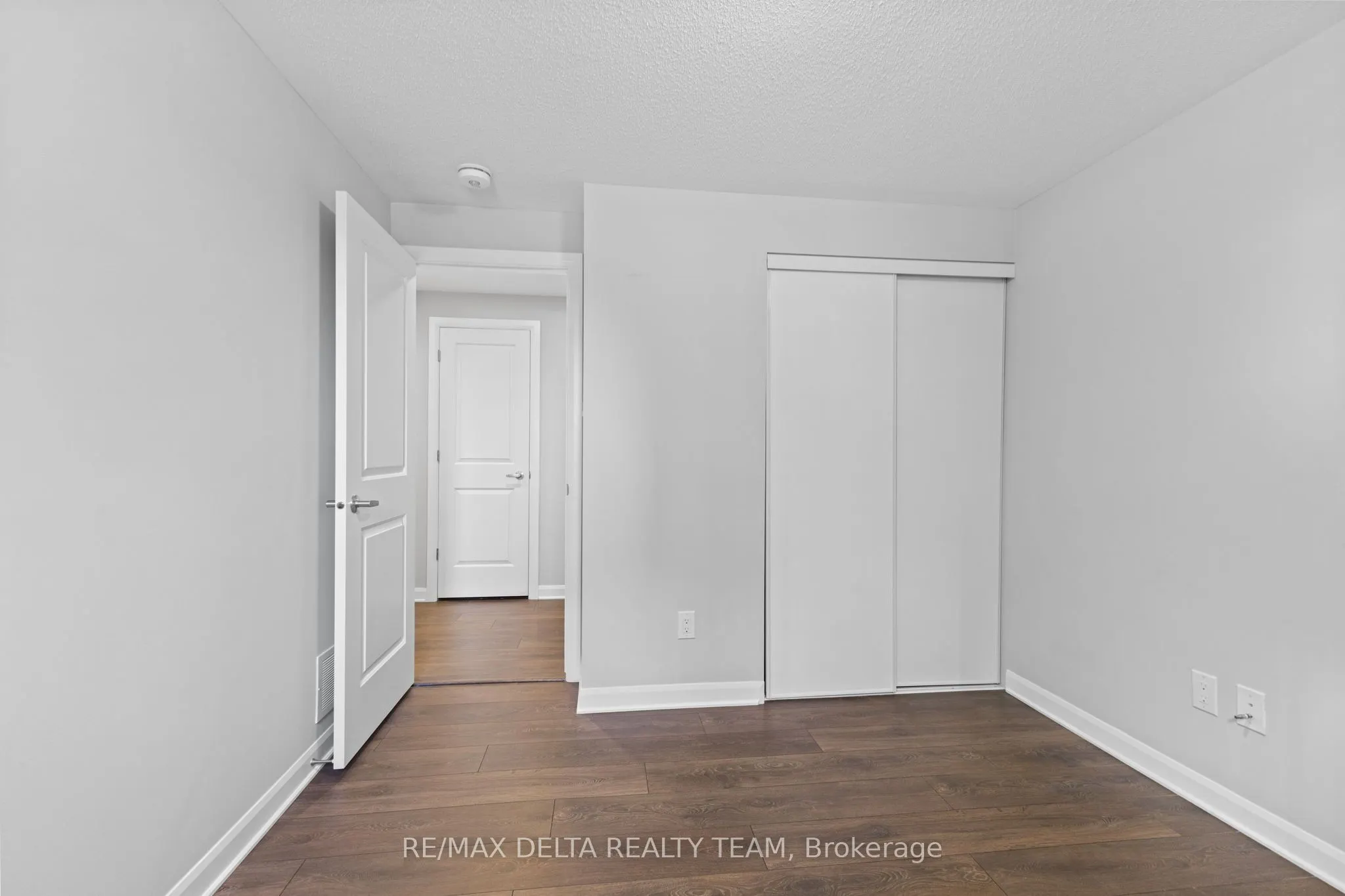 706 AMBERWING Private, #A