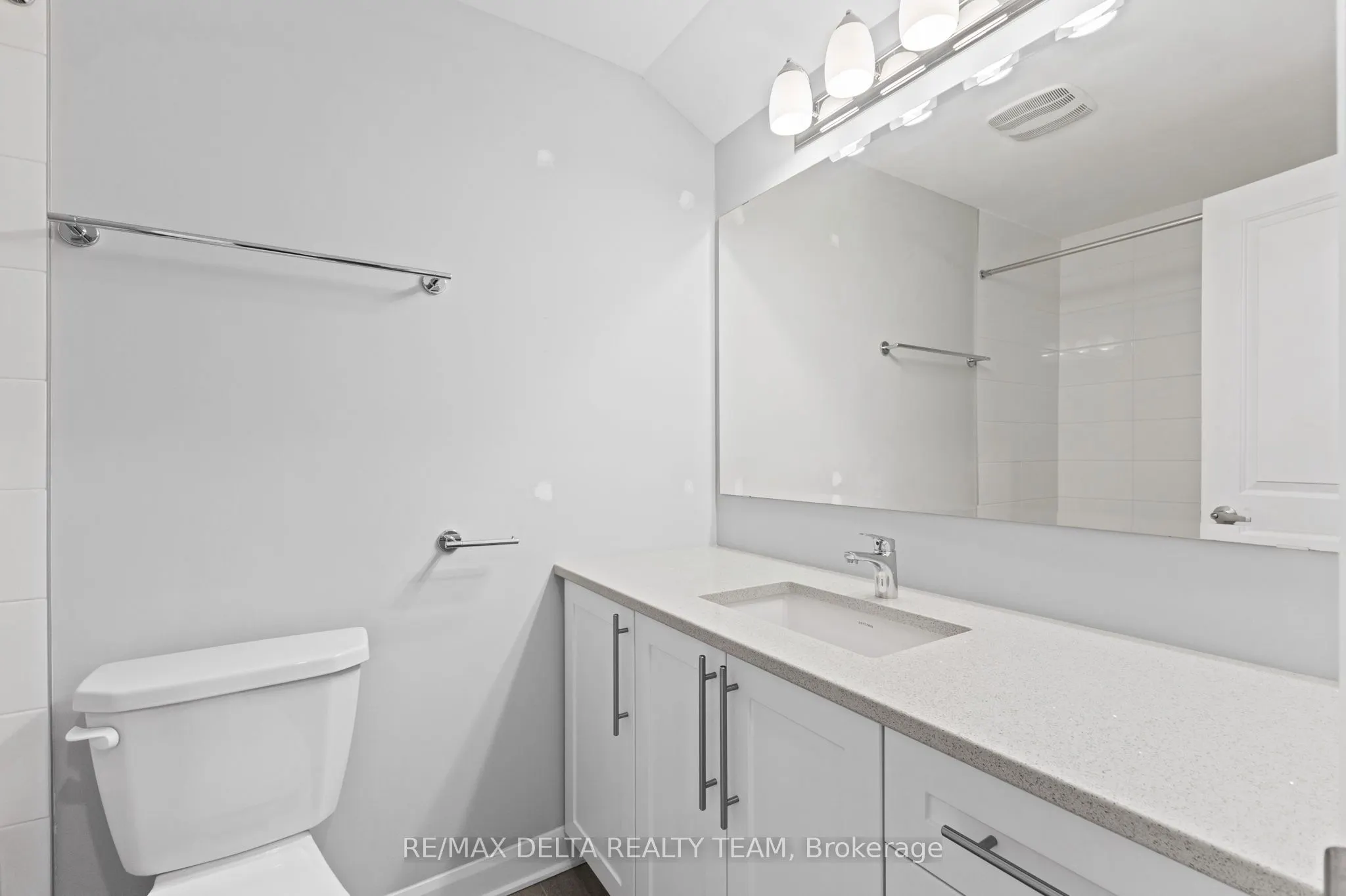 706 AMBERWING Private, #A