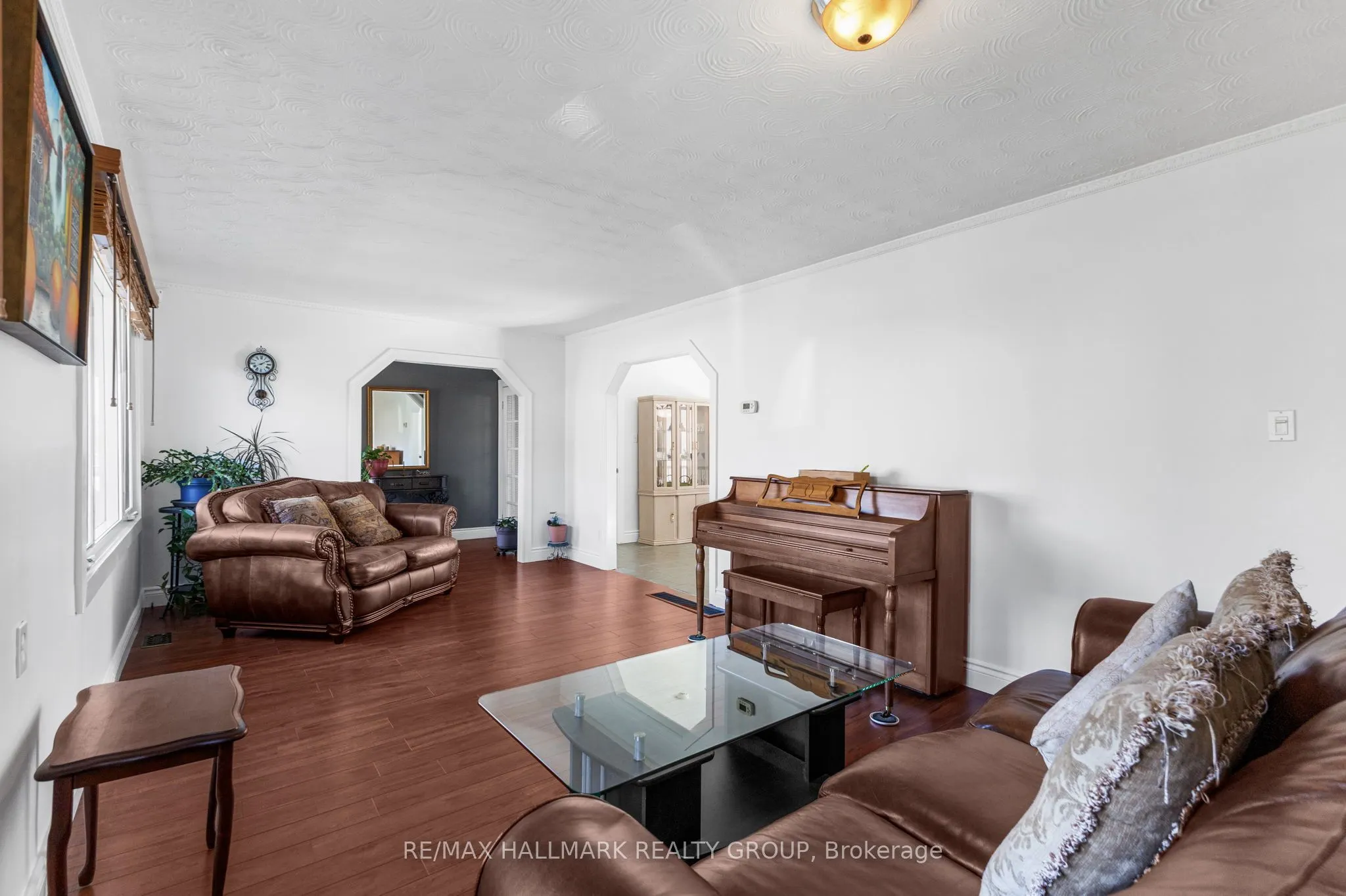 1902 Rosebella Avenue