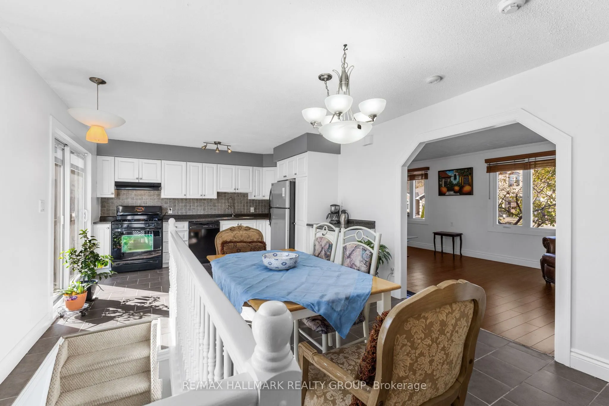 1902 Rosebella Avenue