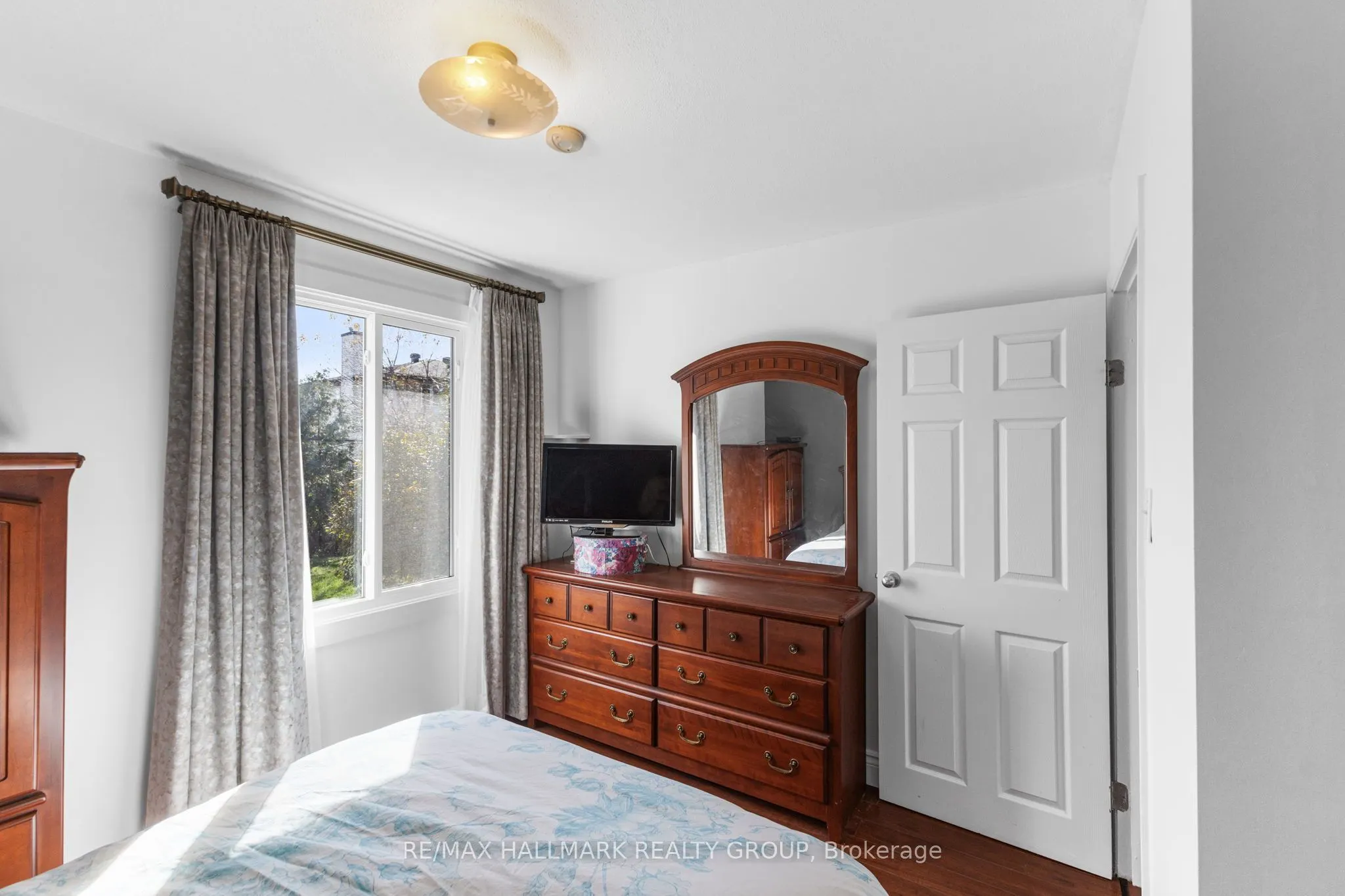 1902 Rosebella Avenue