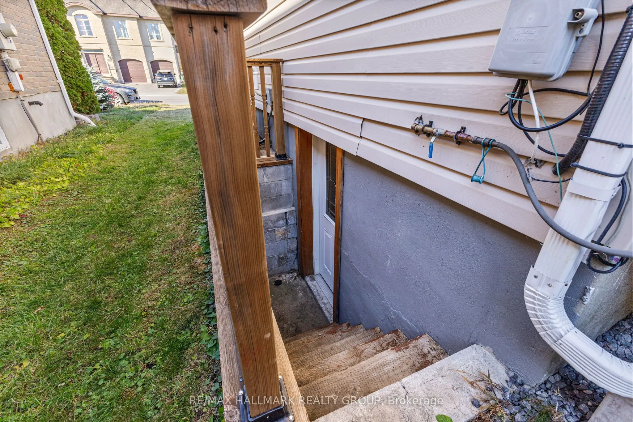 1902 Rosebella Avenue