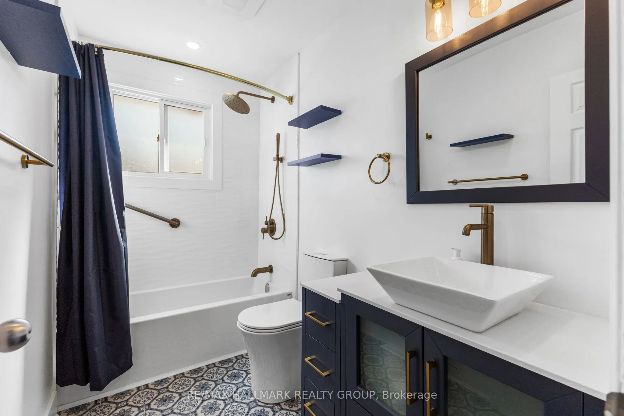 1902 Rosebella Avenue