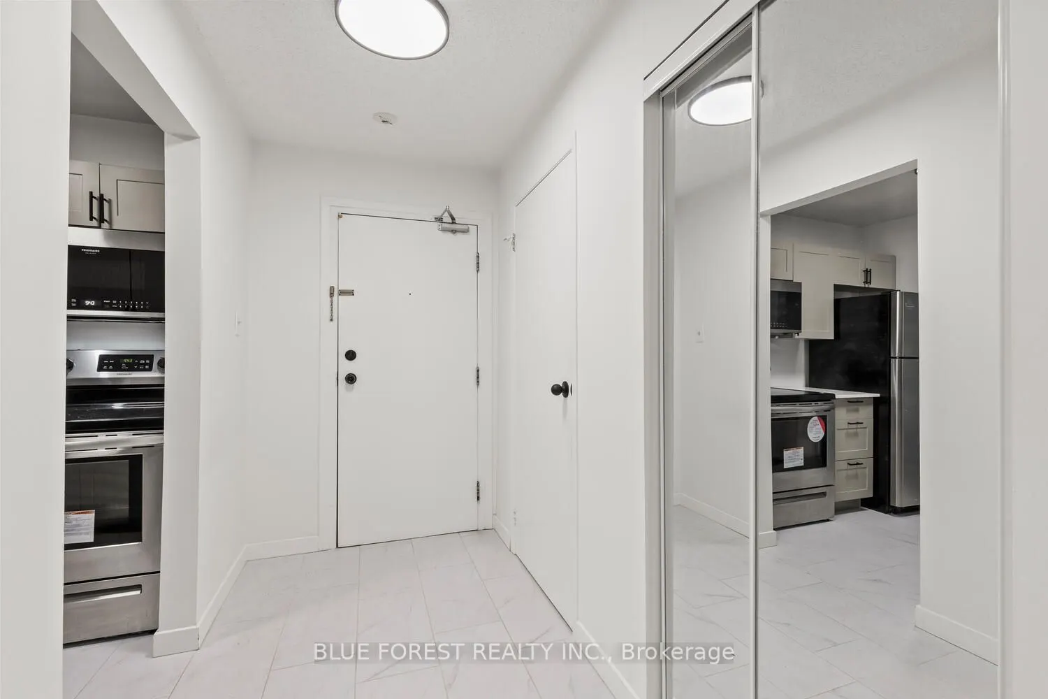 725 Deveron Crescent, #223