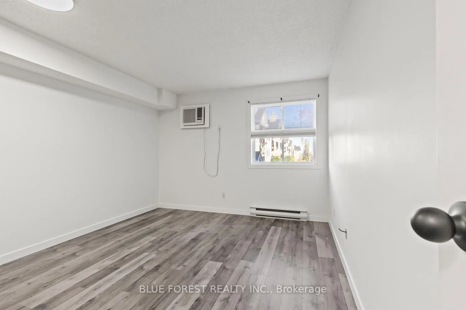 725 Deveron Crescent, #223