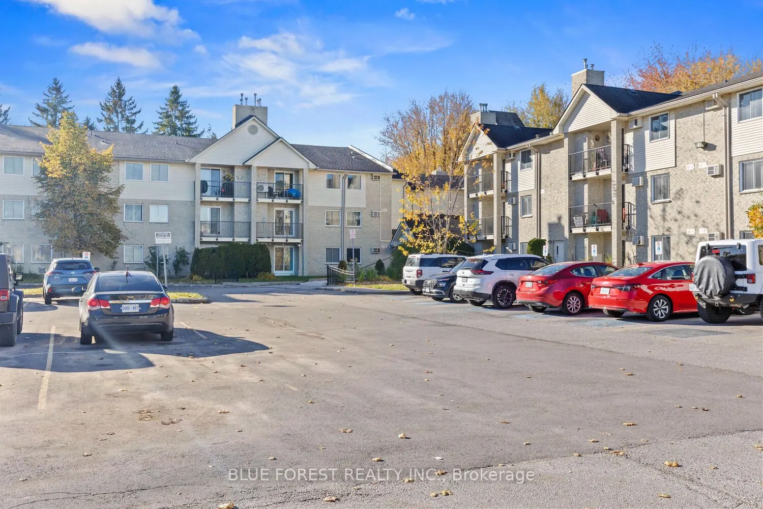725 Deveron Crescent, #223