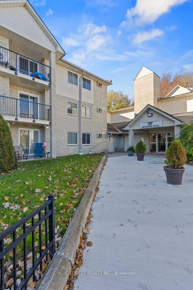 725 Deveron Crescent, #223