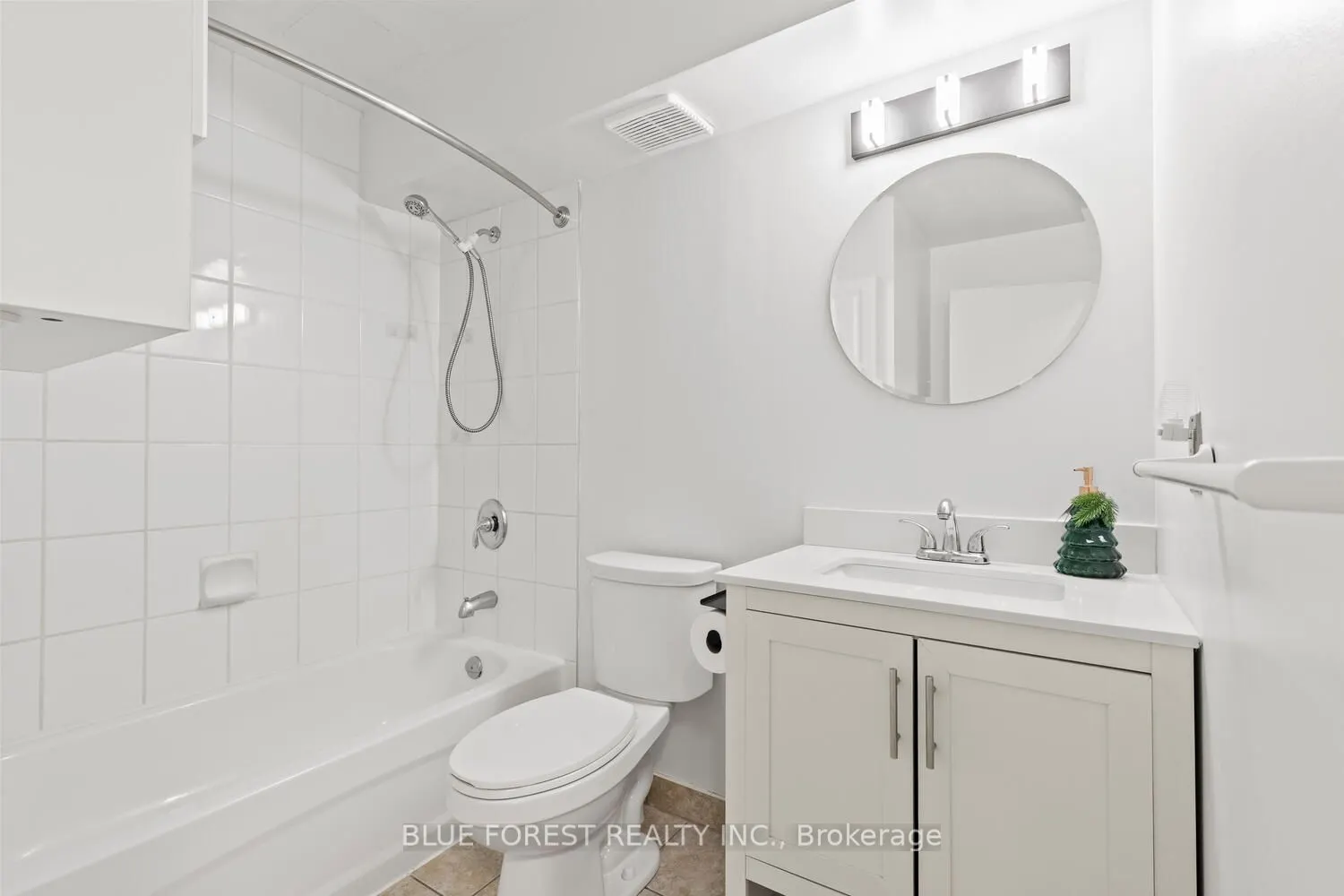 725 Deveron Crescent, #223