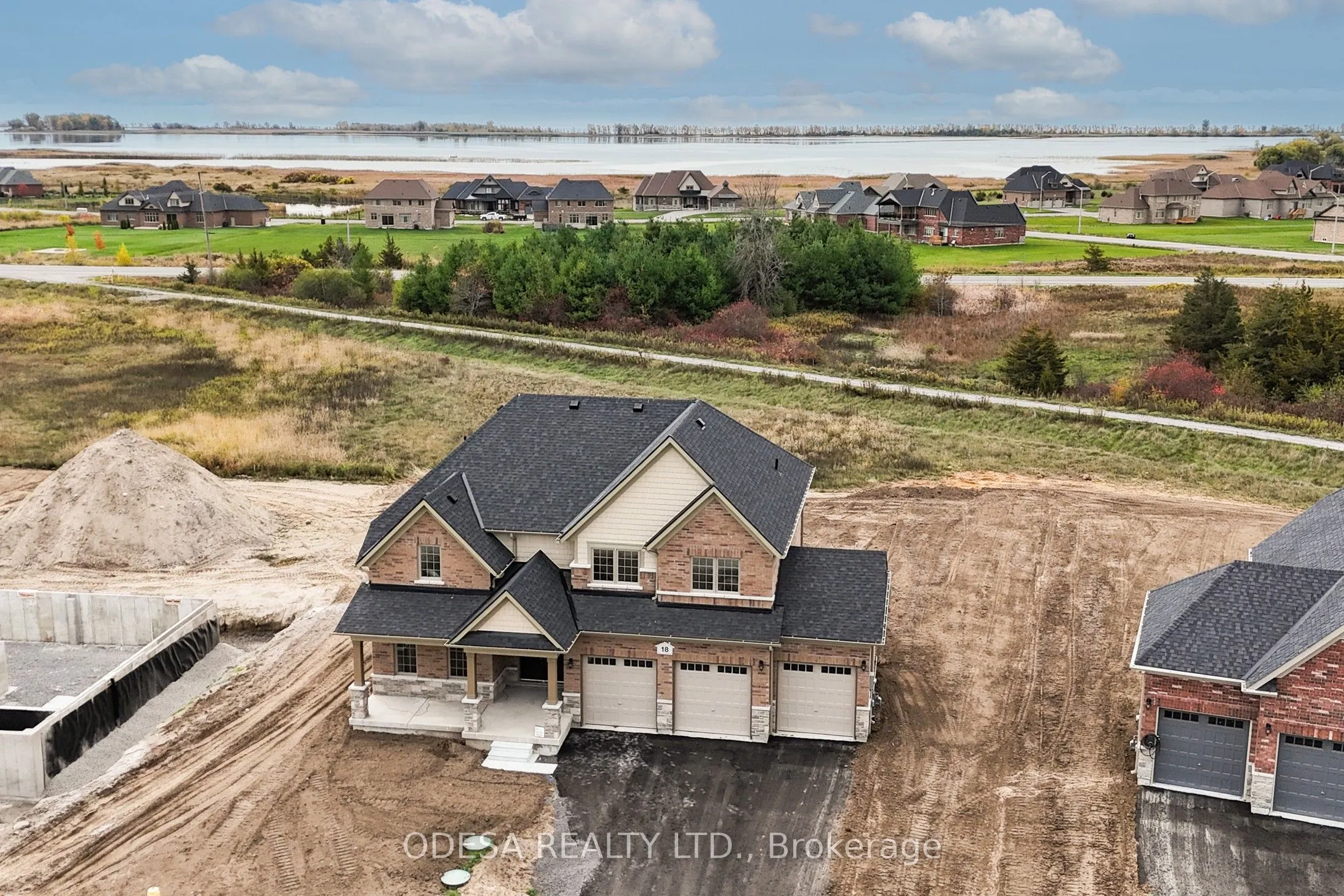 18 Blue Heron Drive W