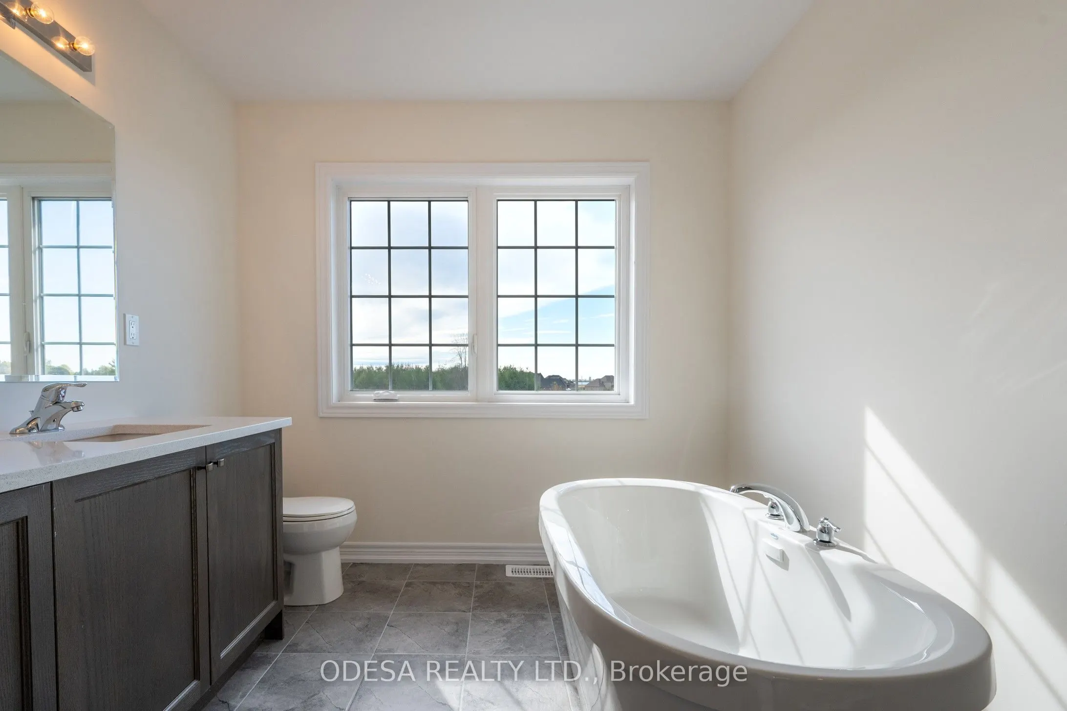 18 Blue Heron Drive W