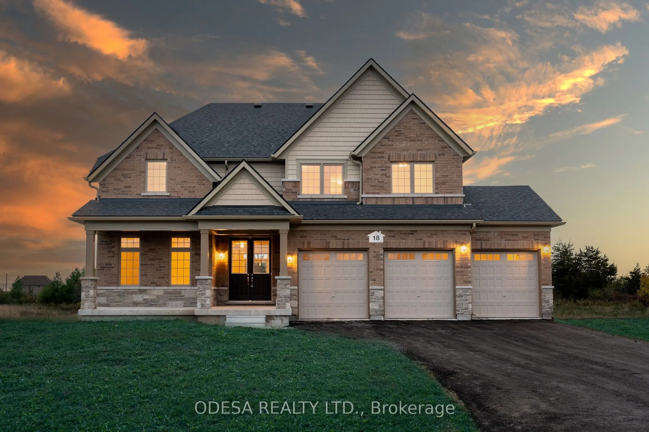 18 Blue Heron Drive W