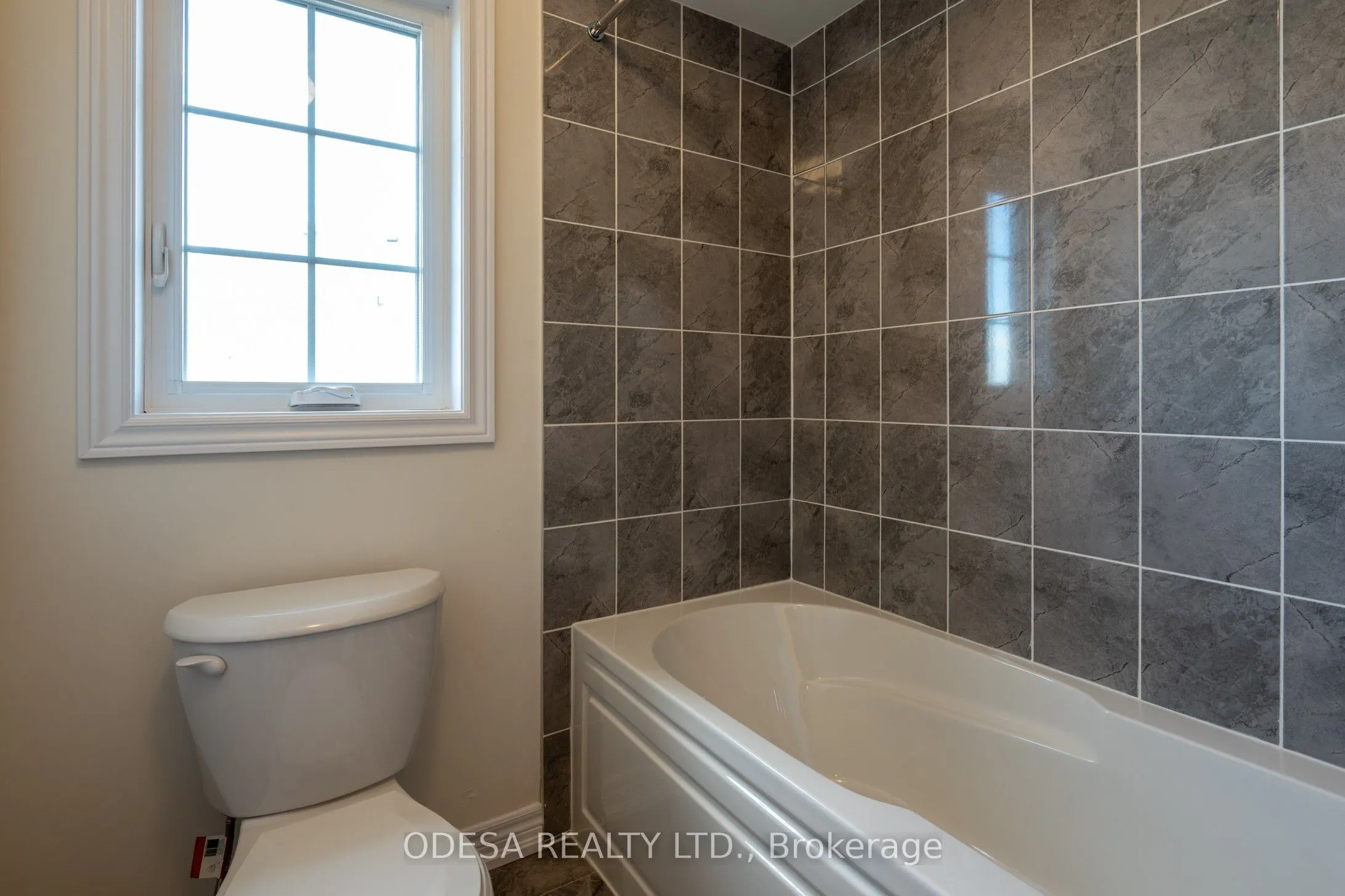 18 Blue Heron Drive W