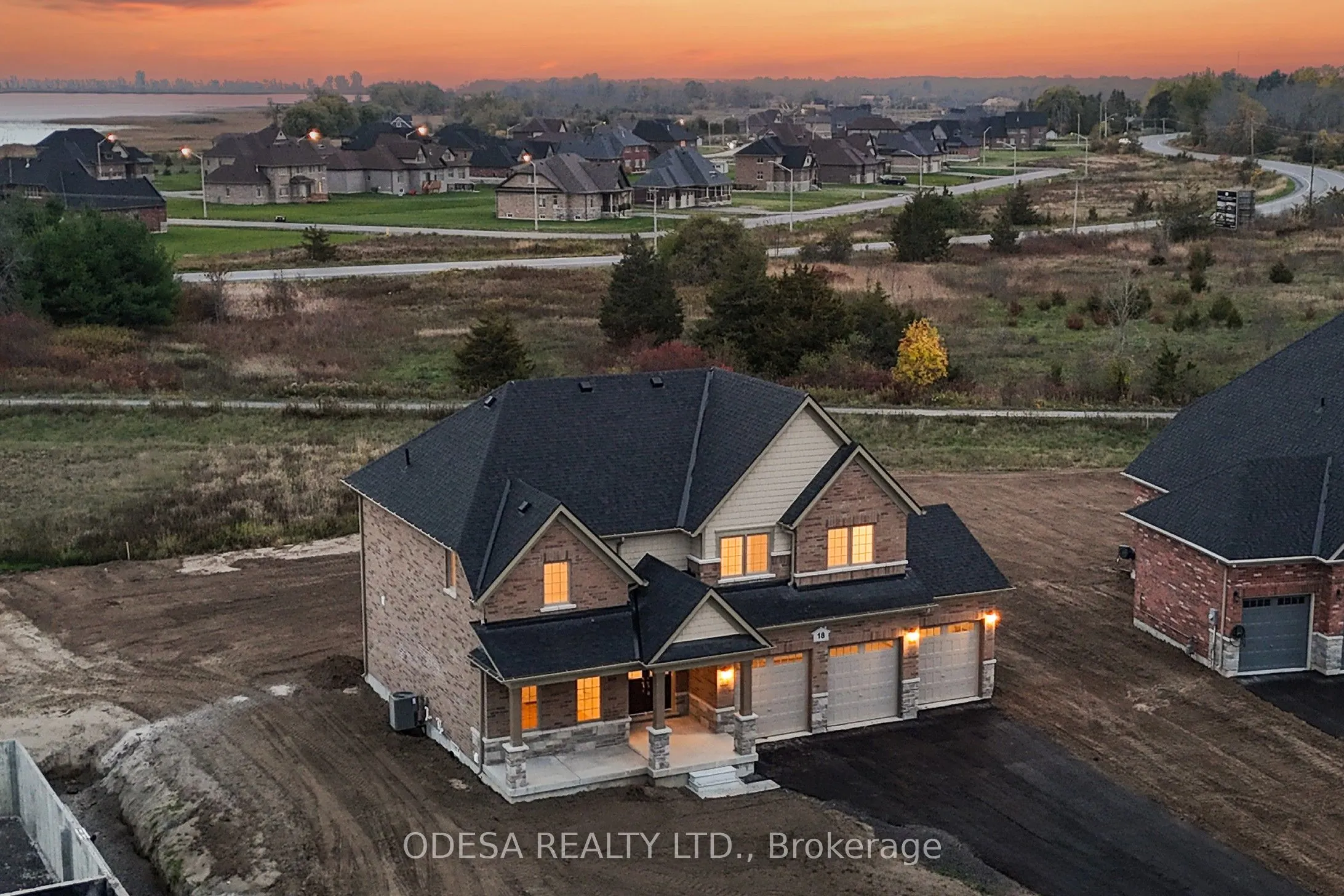 18 Blue Heron Drive W