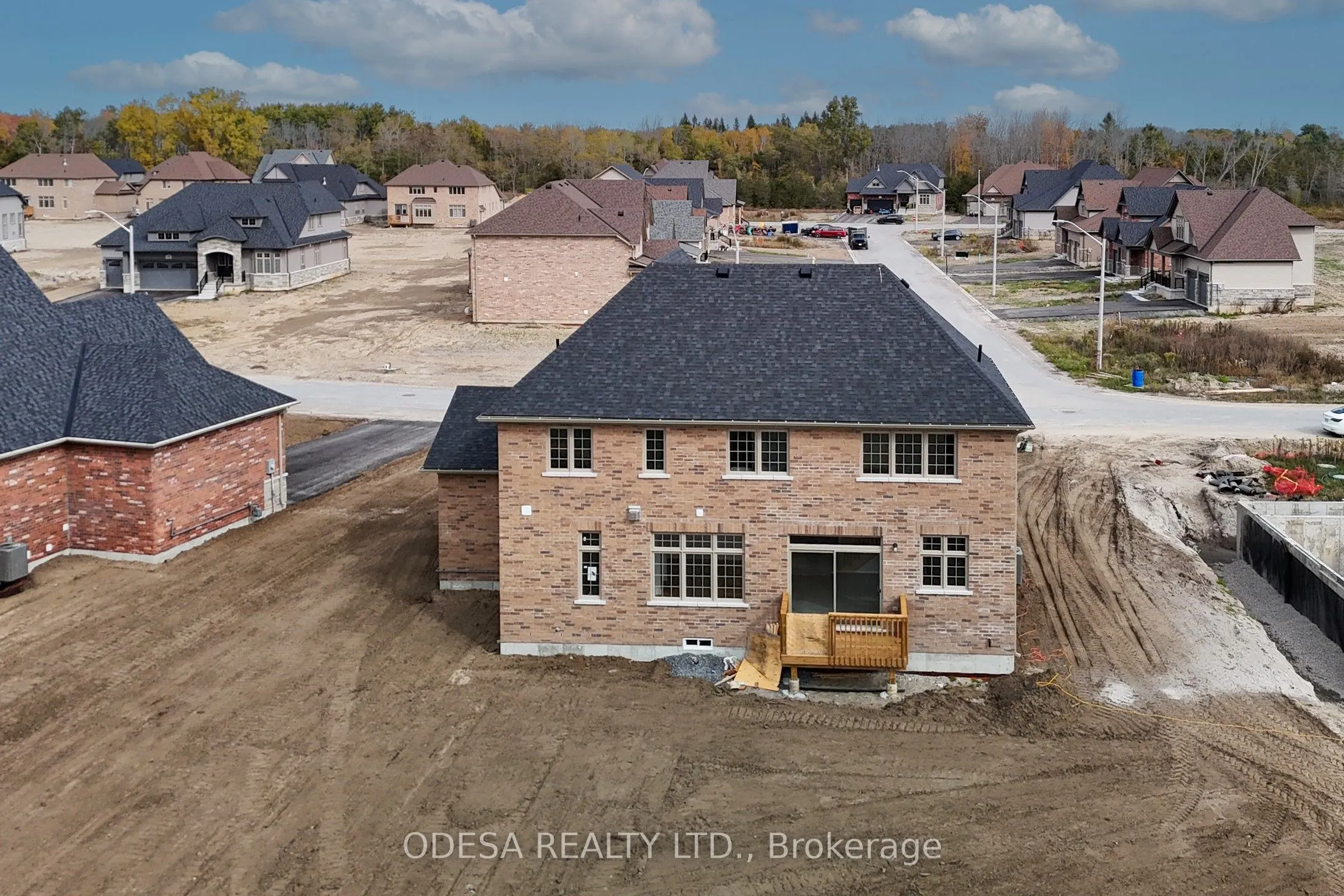 18 Blue Heron Drive W