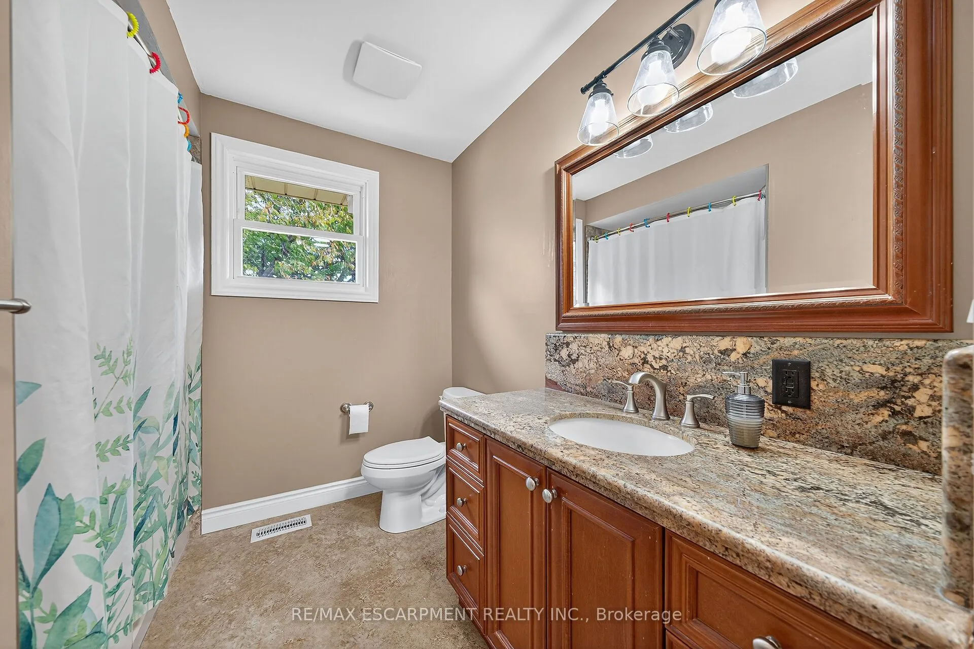 1489 Norfolk County Rd 19 E