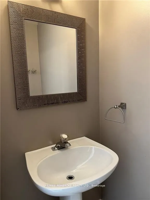 35 VERMONT MEADOWS Drive