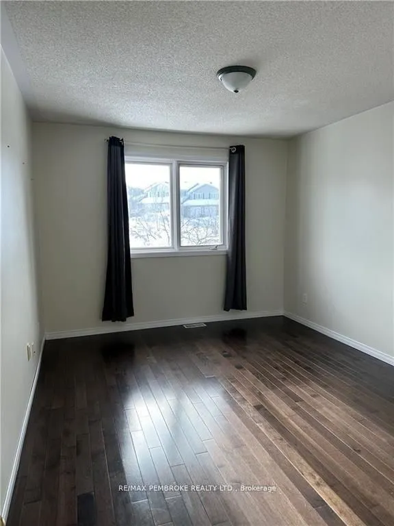 35 VERMONT MEADOWS Drive