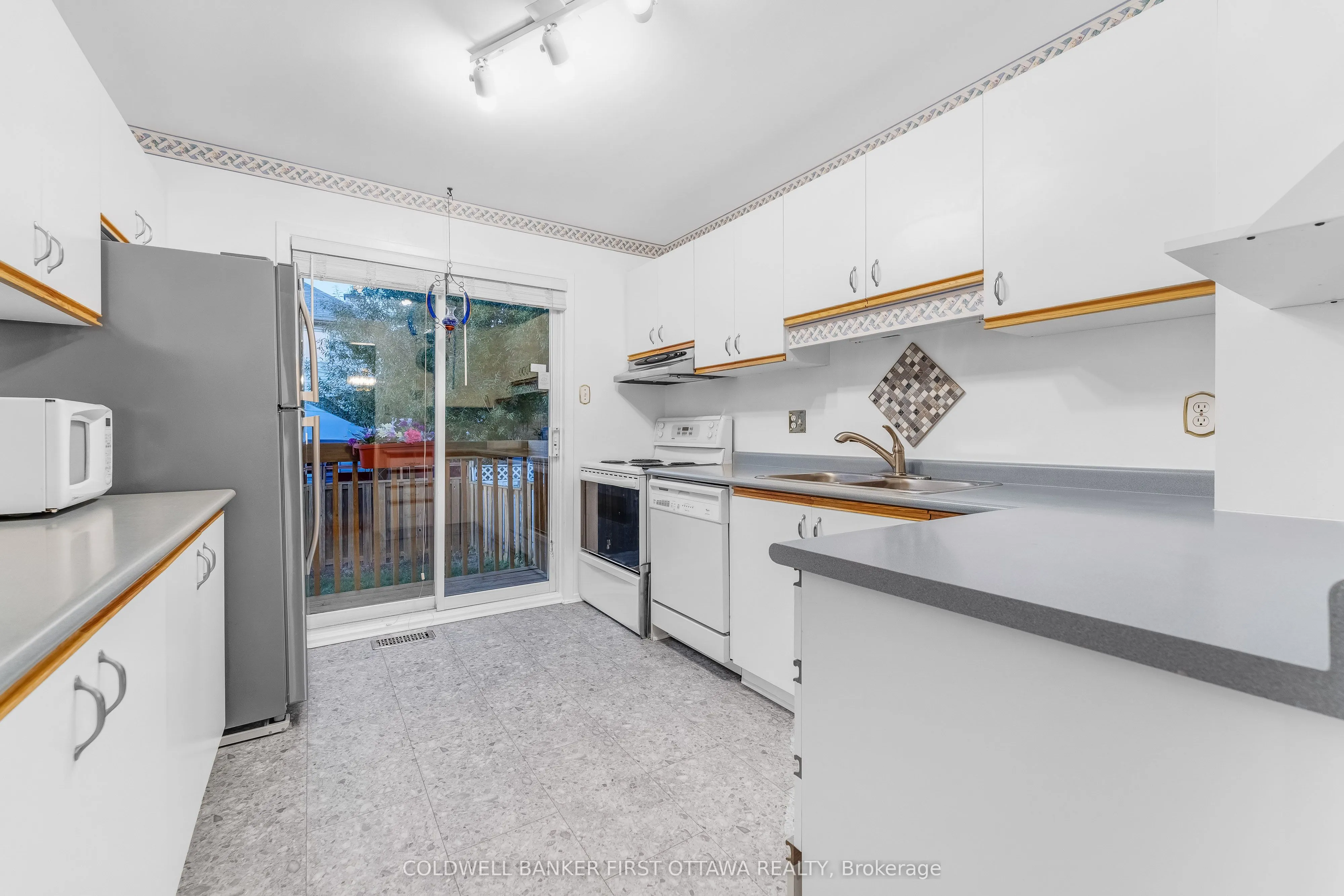 1511 Shawinigan Street