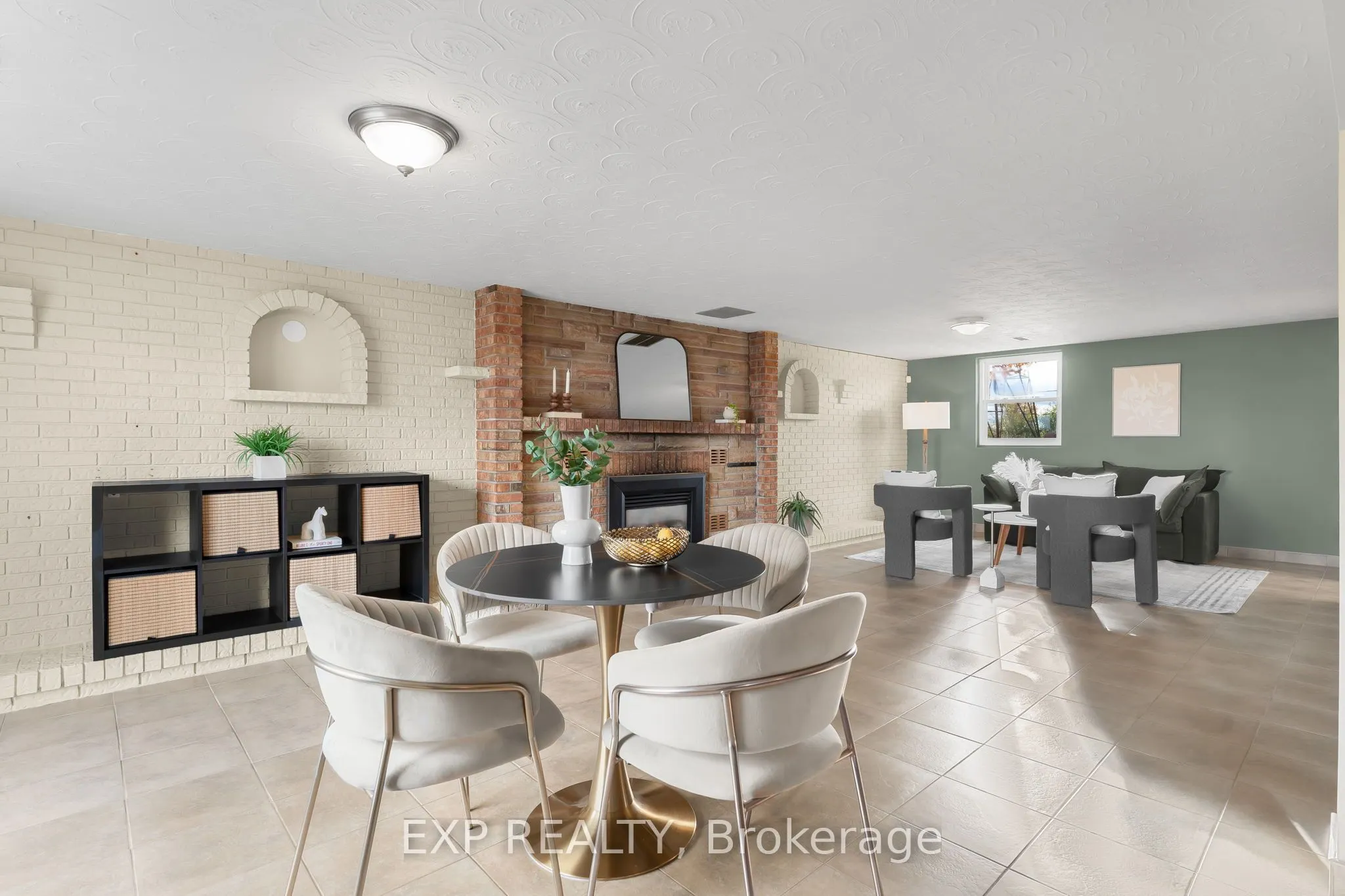 548 Millgrove Side Road