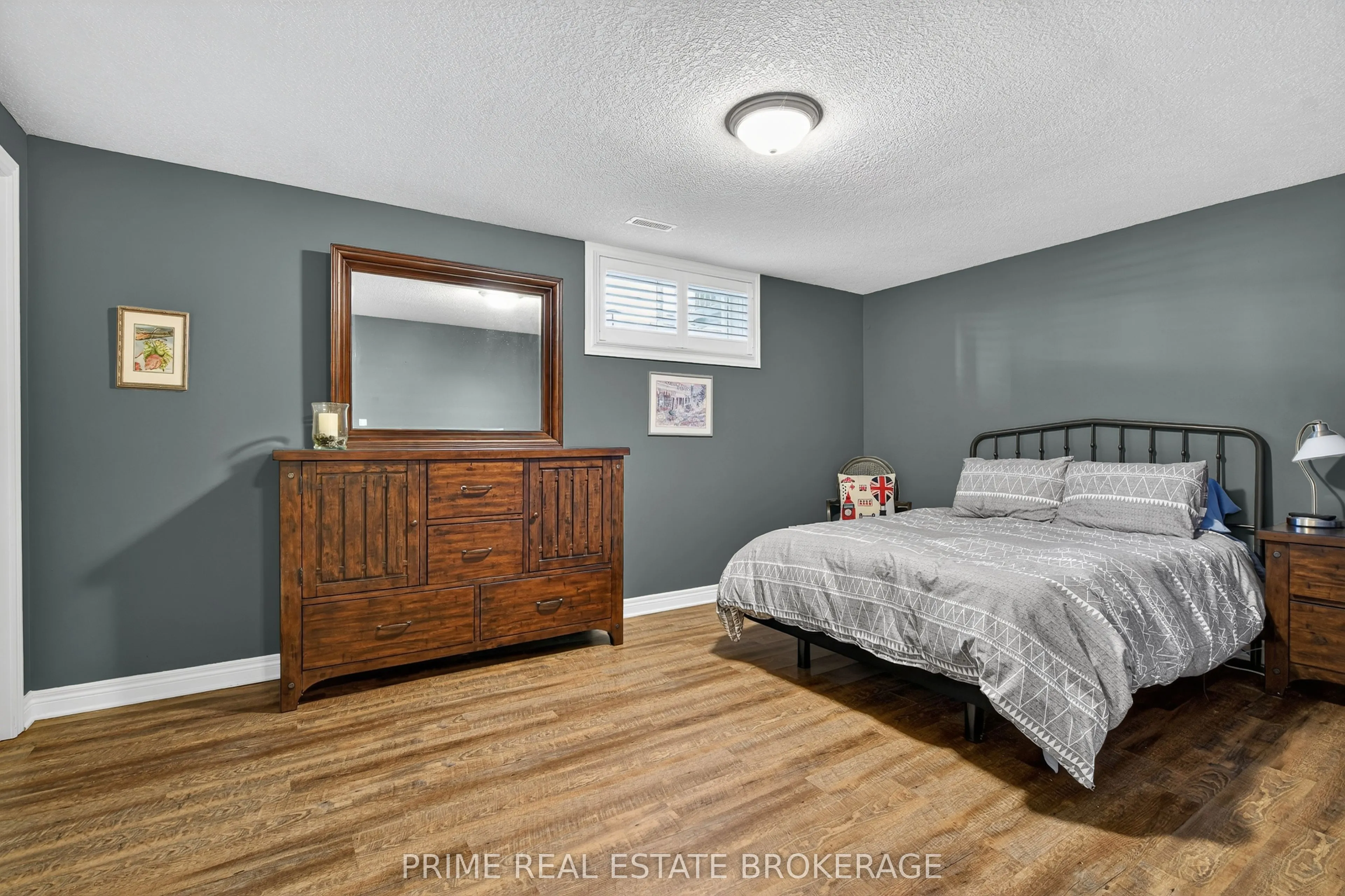 15 Harrington Crescent