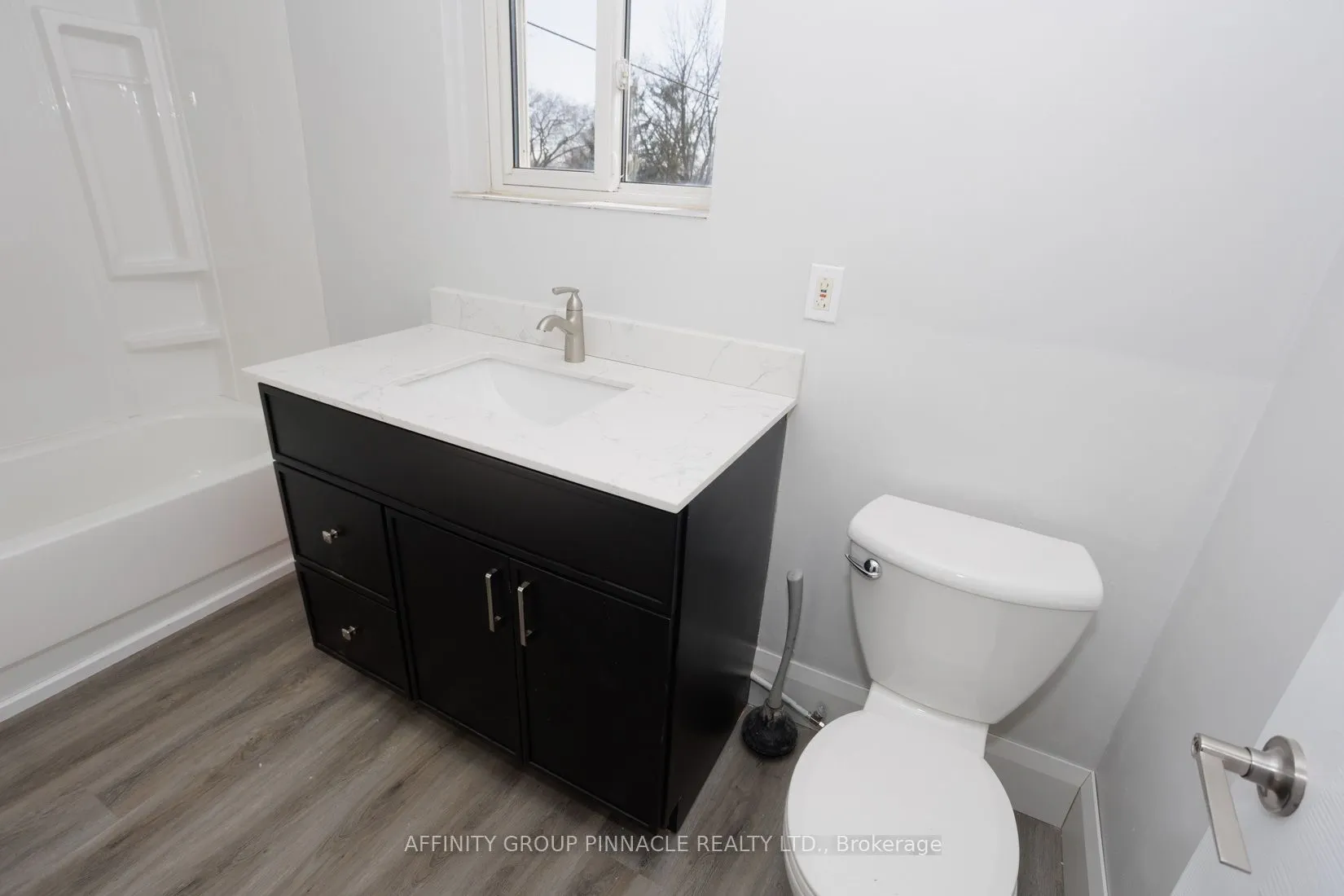 649 Charlotte Street