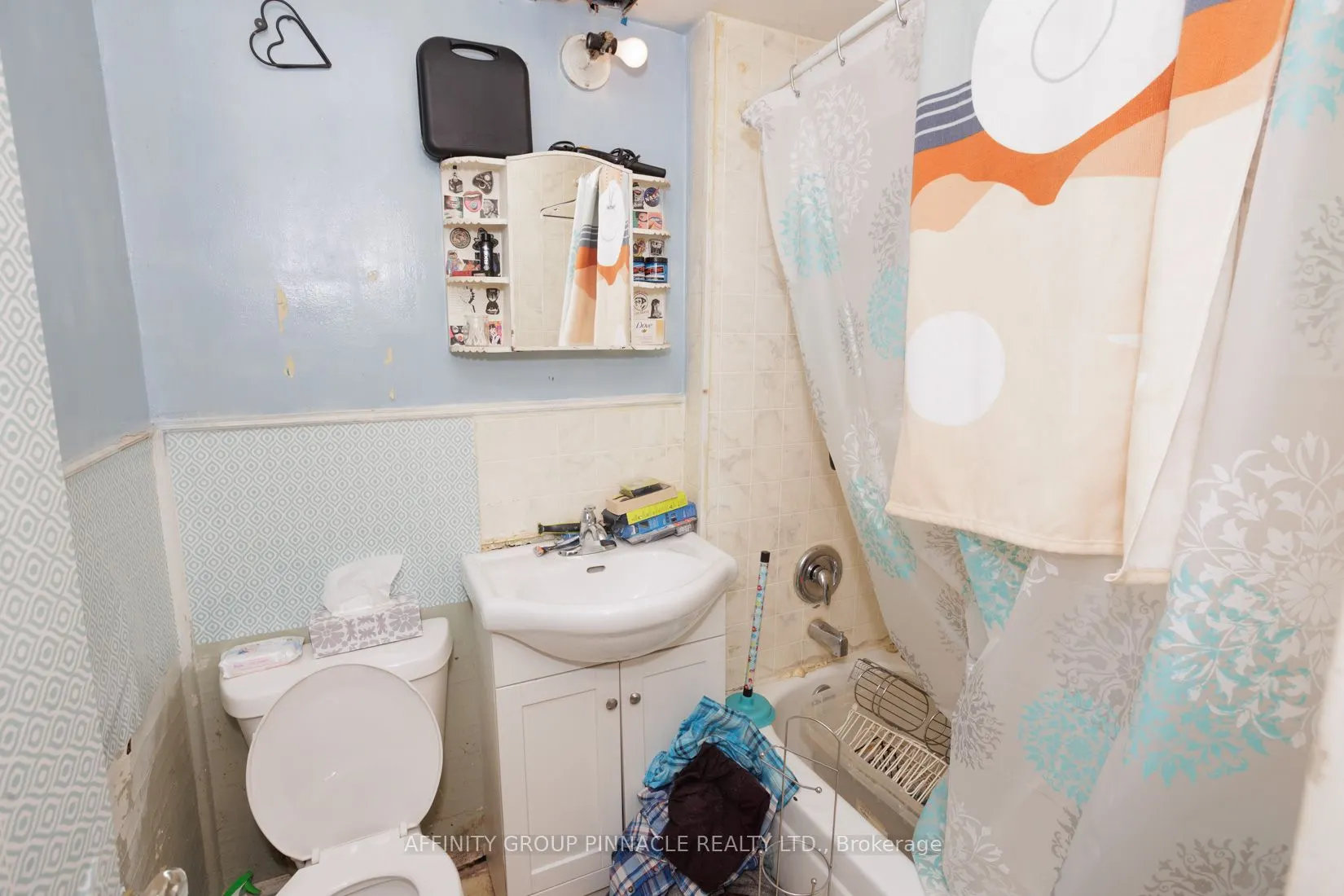 649 Charlotte Street