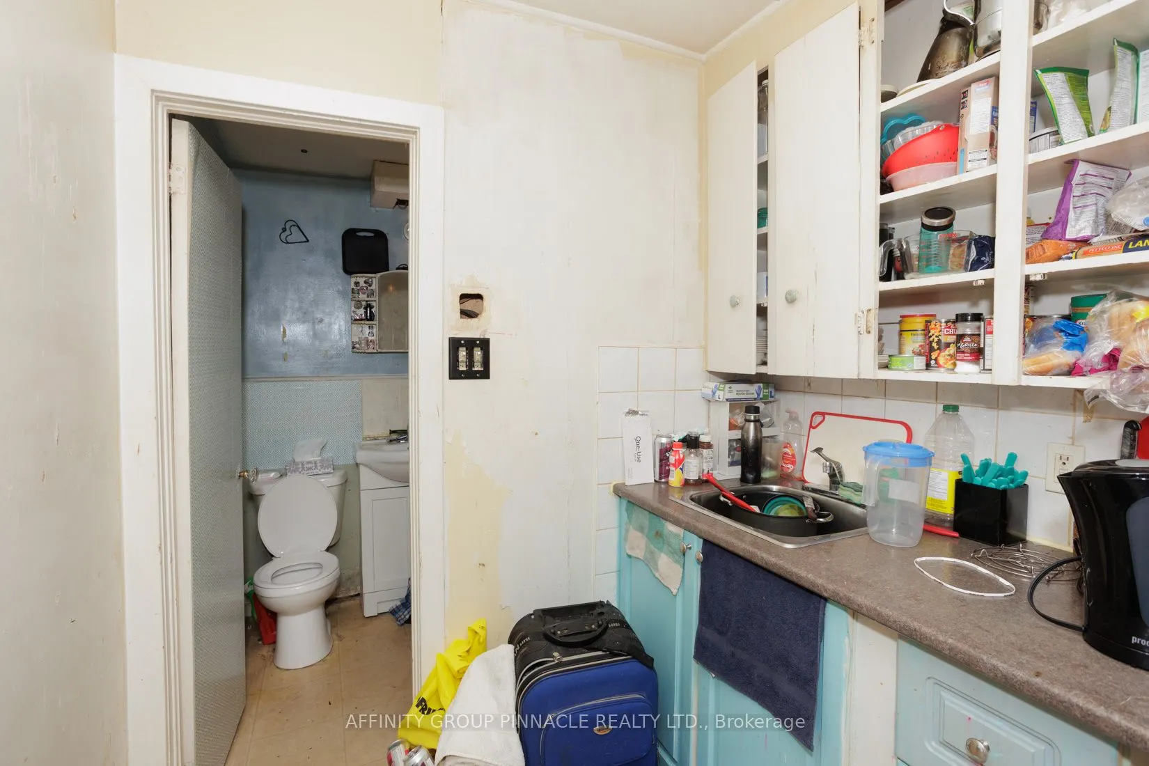 649 Charlotte Street