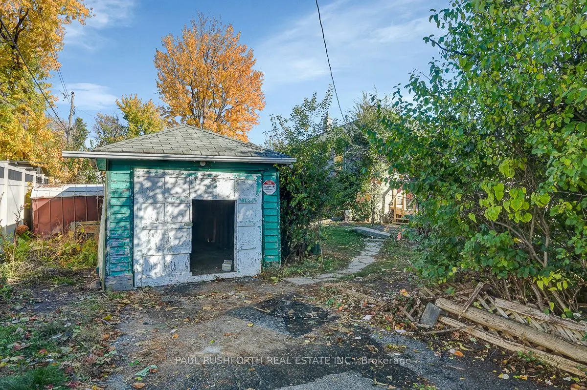 39 Cote De Neiges Road